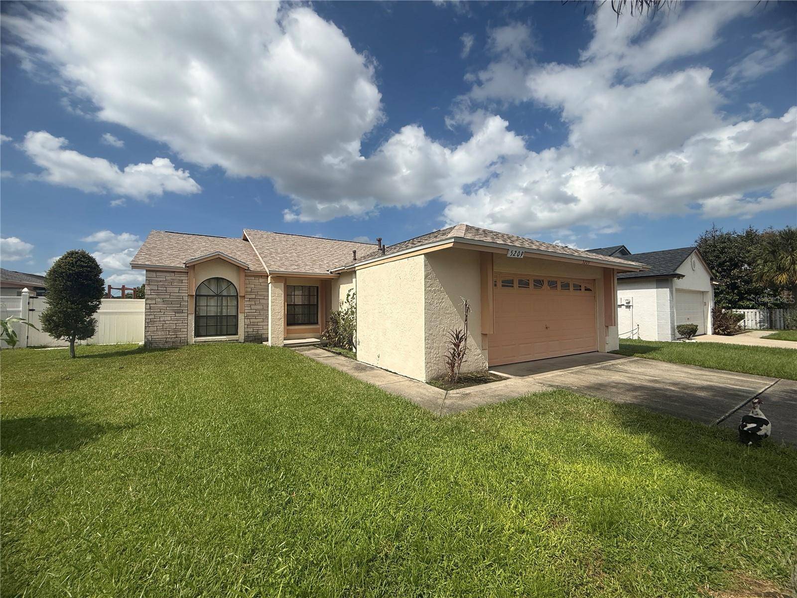 5209 BROKEN ARROW DR, Kissimmee, FL 34746
