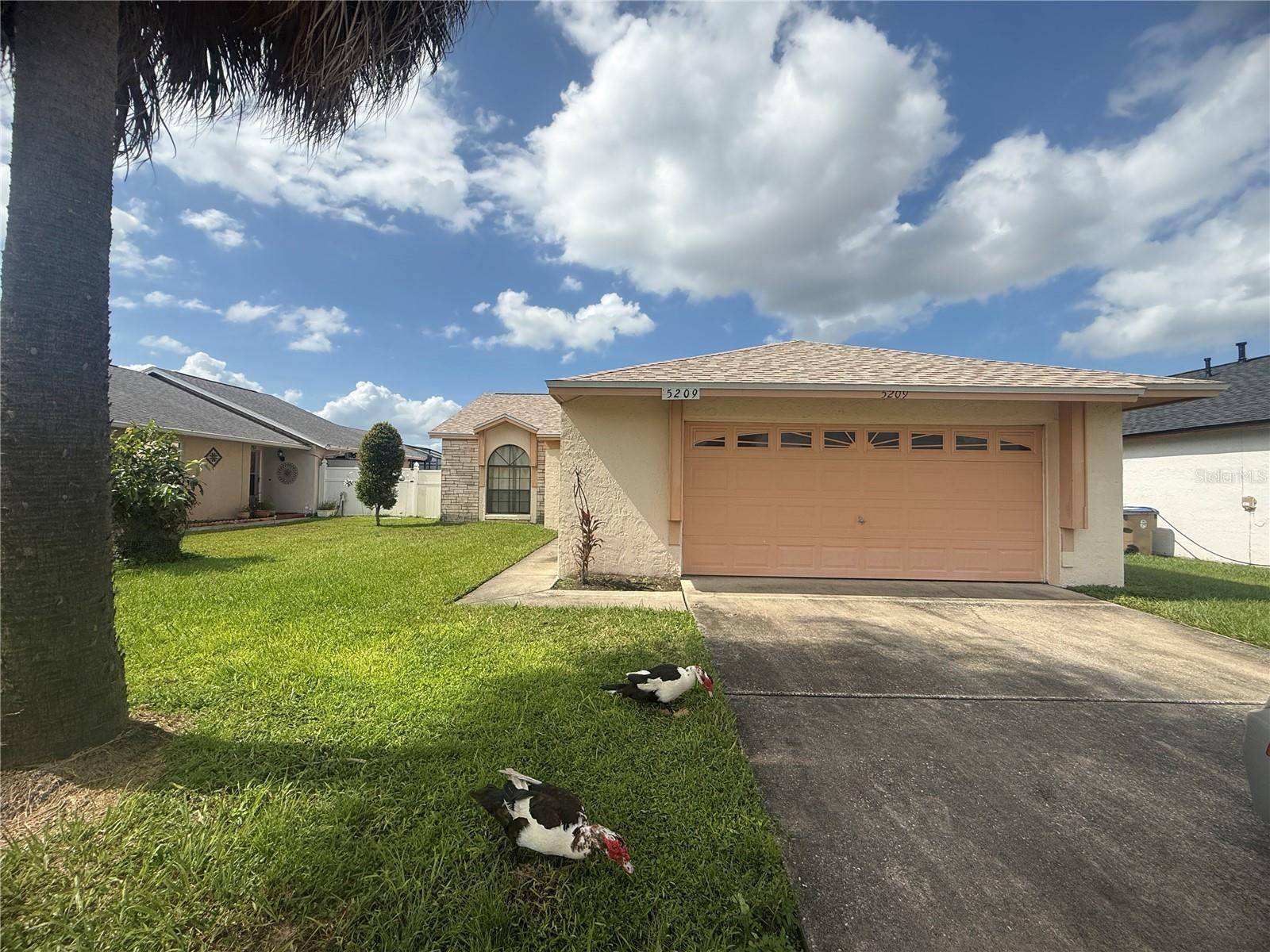 5209 BROKEN ARROW DR, Kissimmee, FL 34746