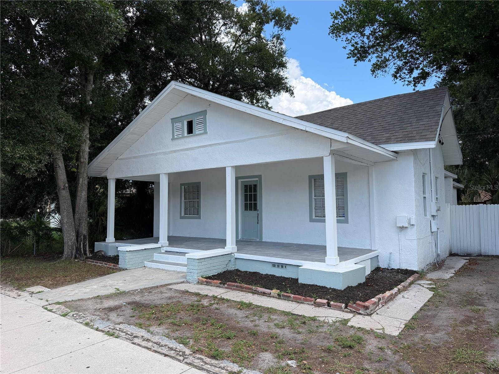 2604 E LAKE AVE, Tampa, FL 33610