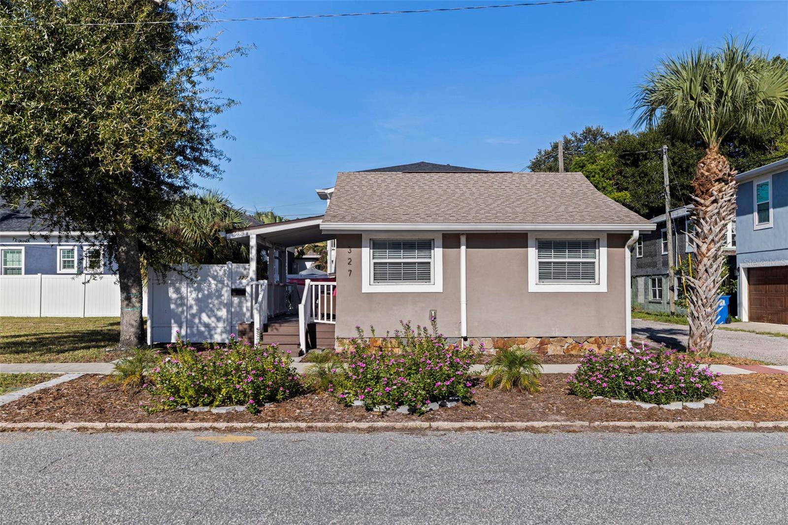 327 25TH ST S, St Petersburg, FL 33712