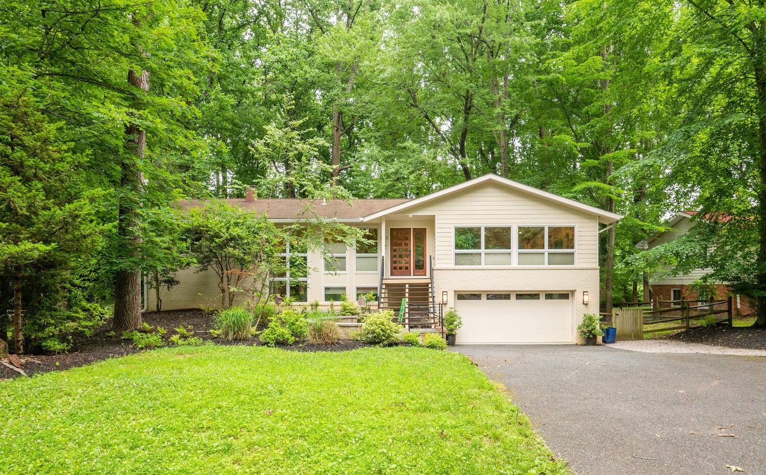 8313 Still Spring CT, Bethesda, MD 20817