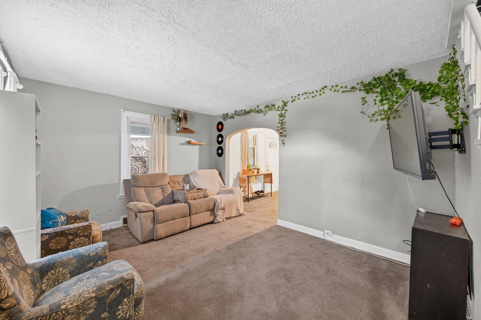 5141 Camden AVE N, Minneapolis, MN 55430