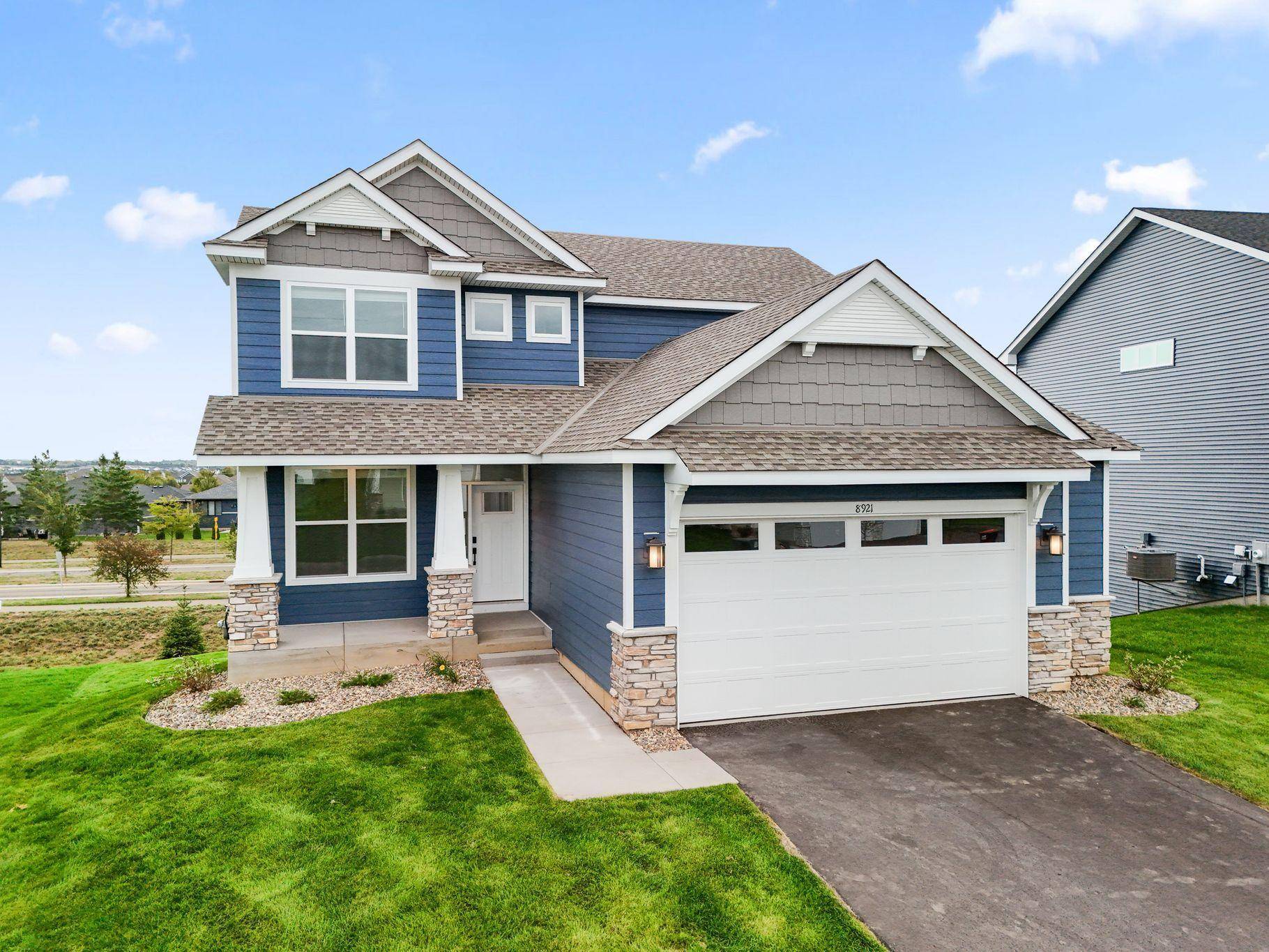 8921 Periwinkle BLVD, Woodbury, MN 55129