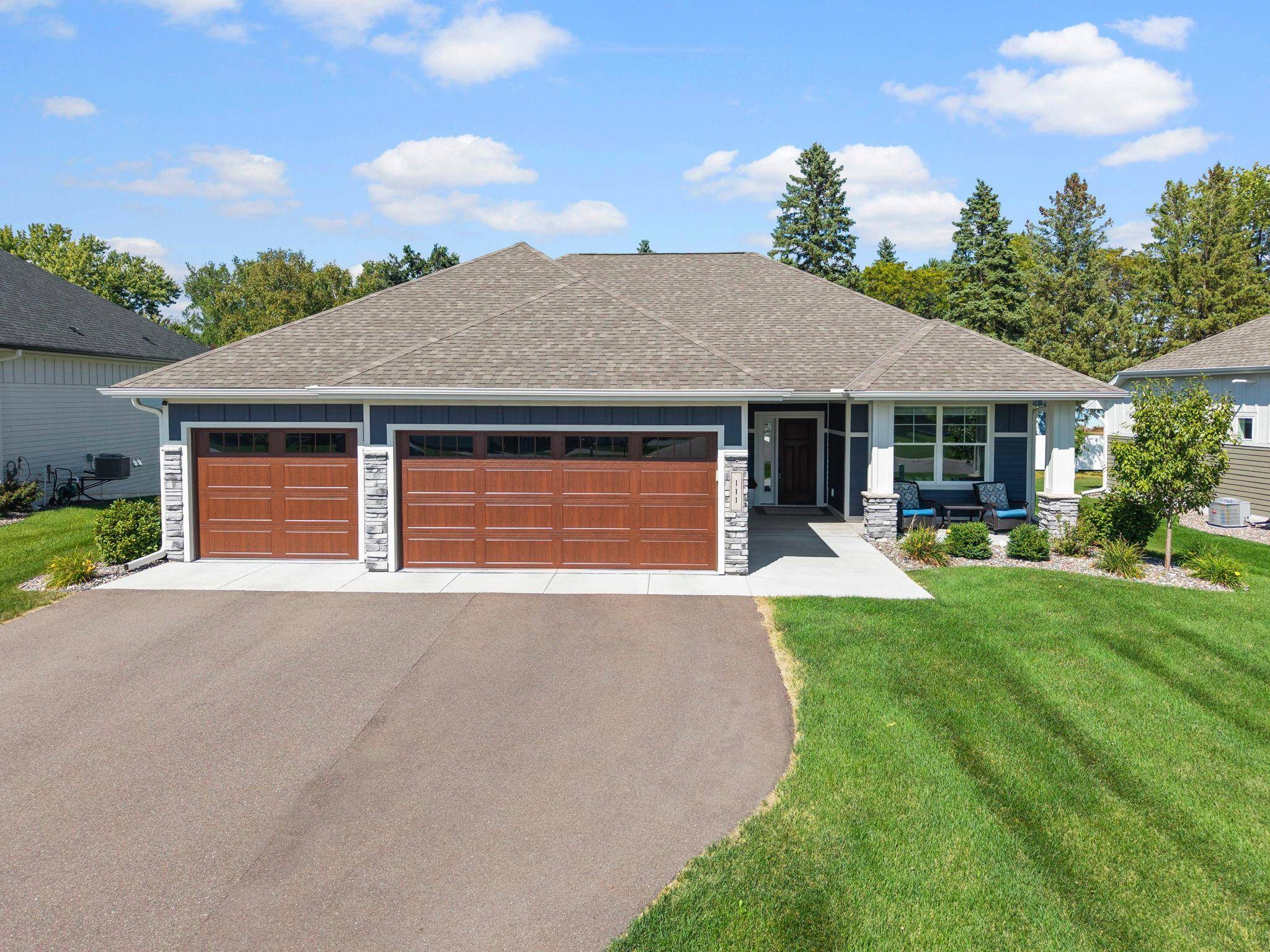 111 Creekside Bay SE, Saint Michael, MN 55376