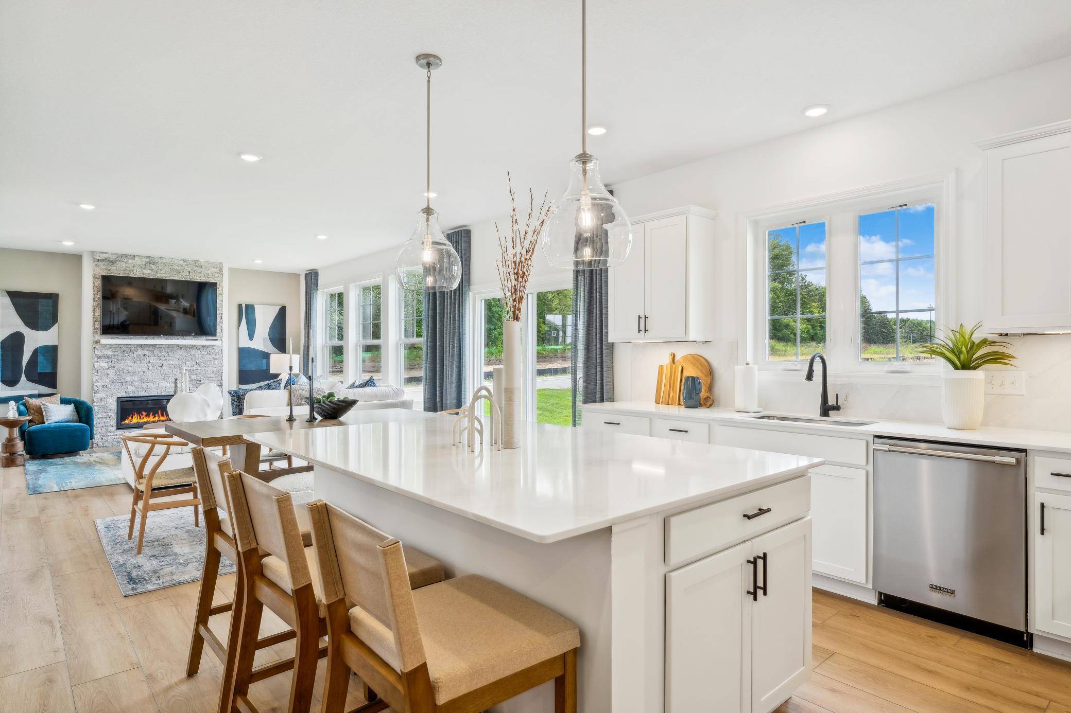 2640 Wood Duck TRL, Shakopee, MN 55379