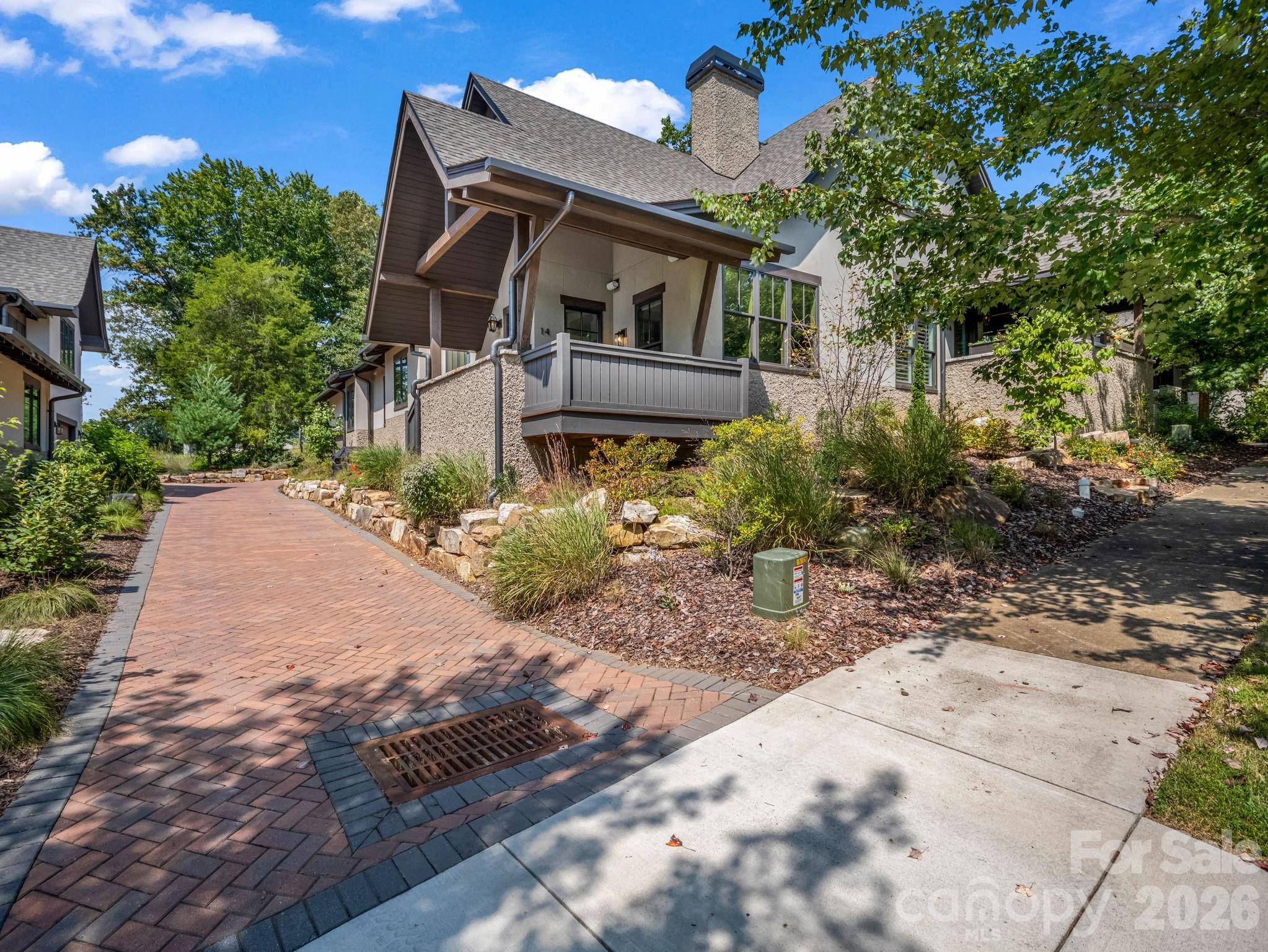 14 Keats RD, Black Mountain, NC 28711