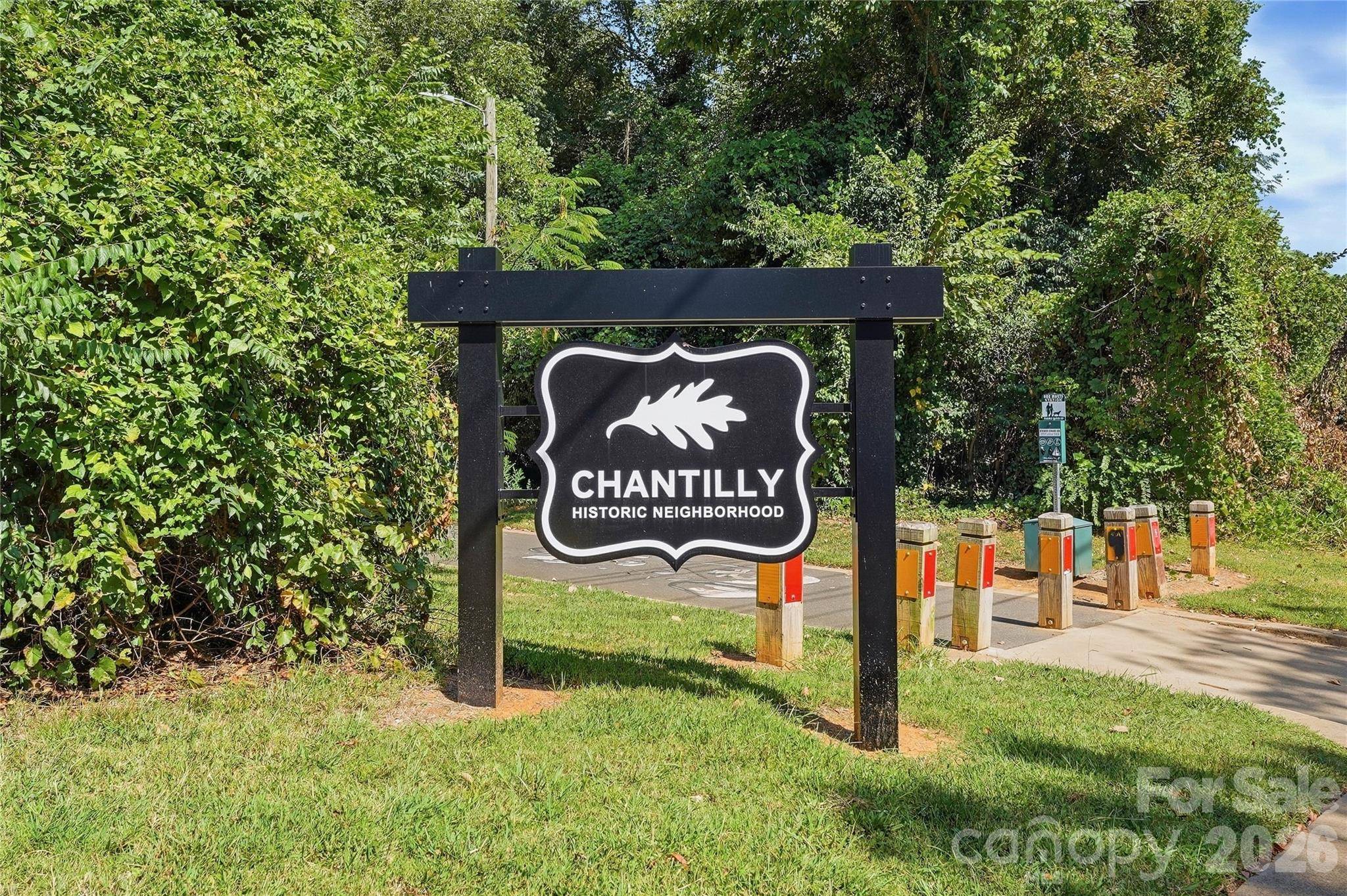 2424 Kingsbury DR, Charlotte, NC 28205