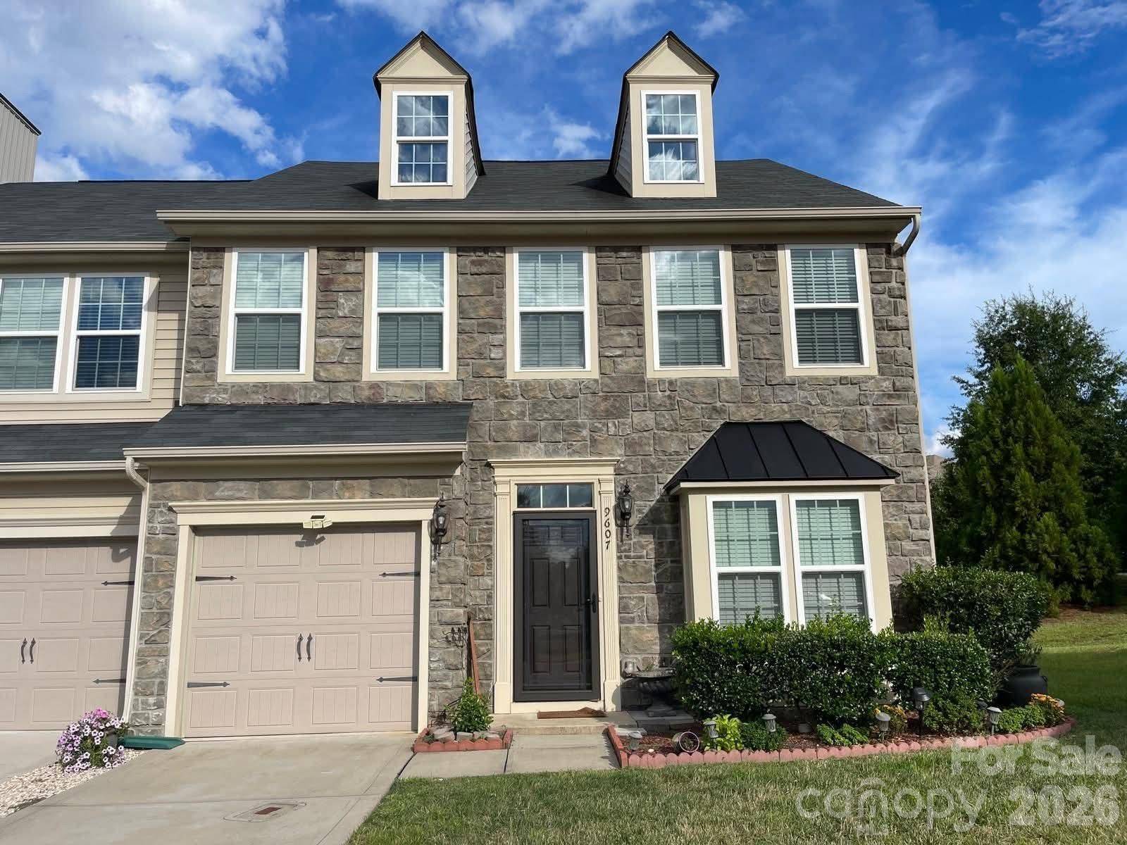 9607 Springholm DR, Charlotte, NC 28278