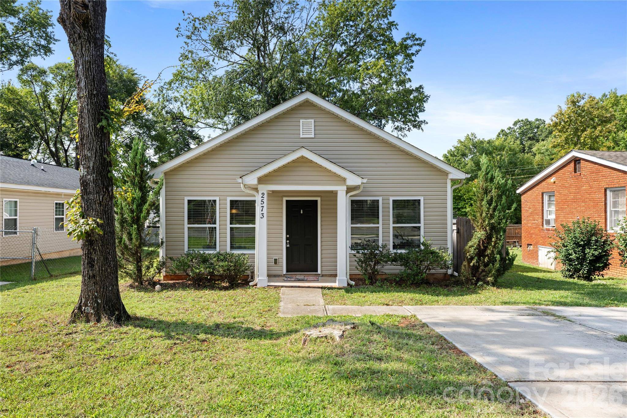 2573 Hemphill ST, Charlotte, NC 28208