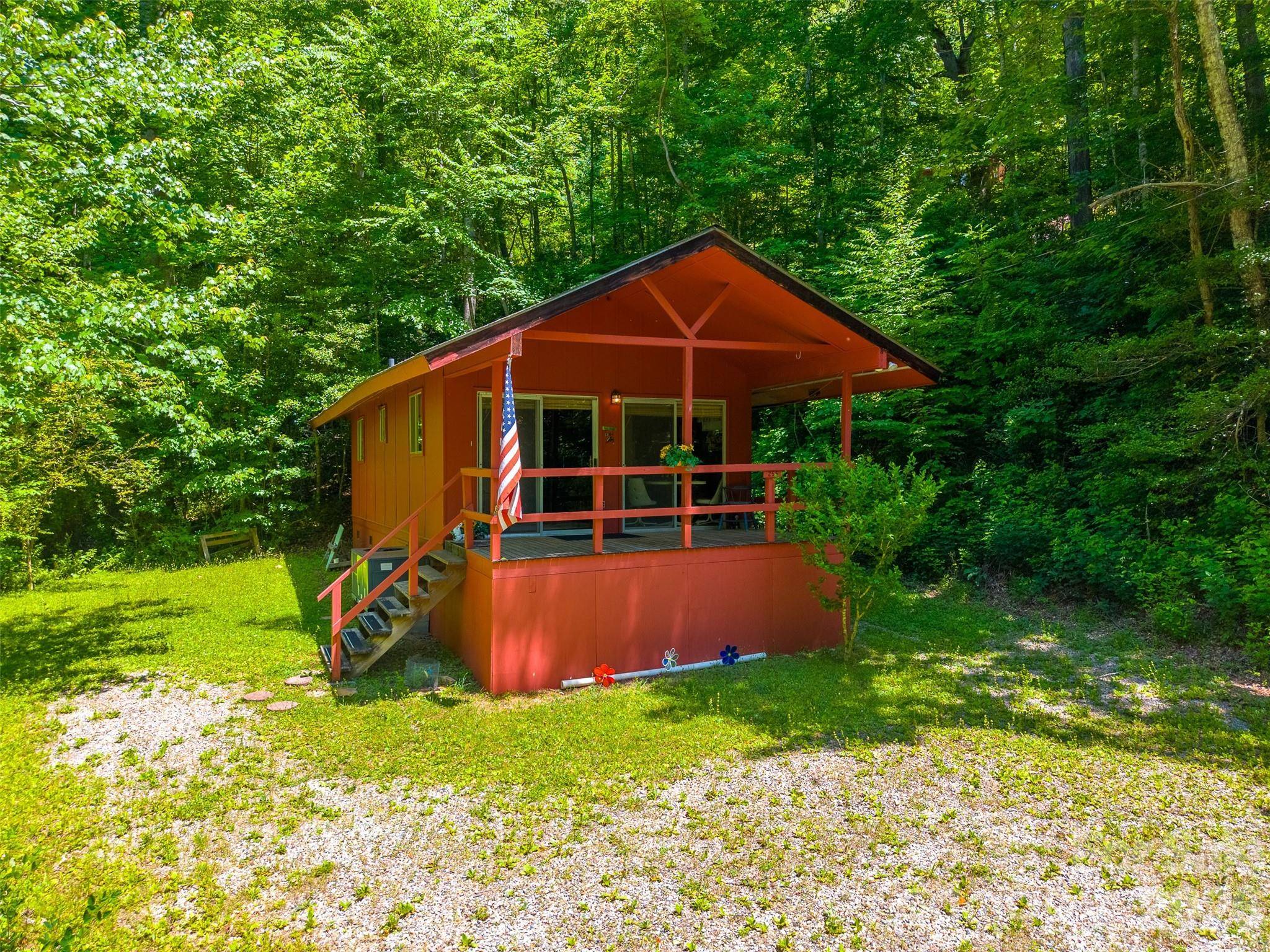 255 Bailey AVE, Bryson City, NC 28713