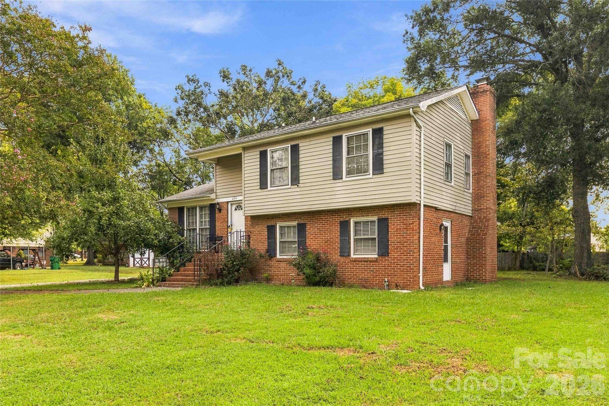 2711 Johnny Reb LN, Charlotte, NC 28273