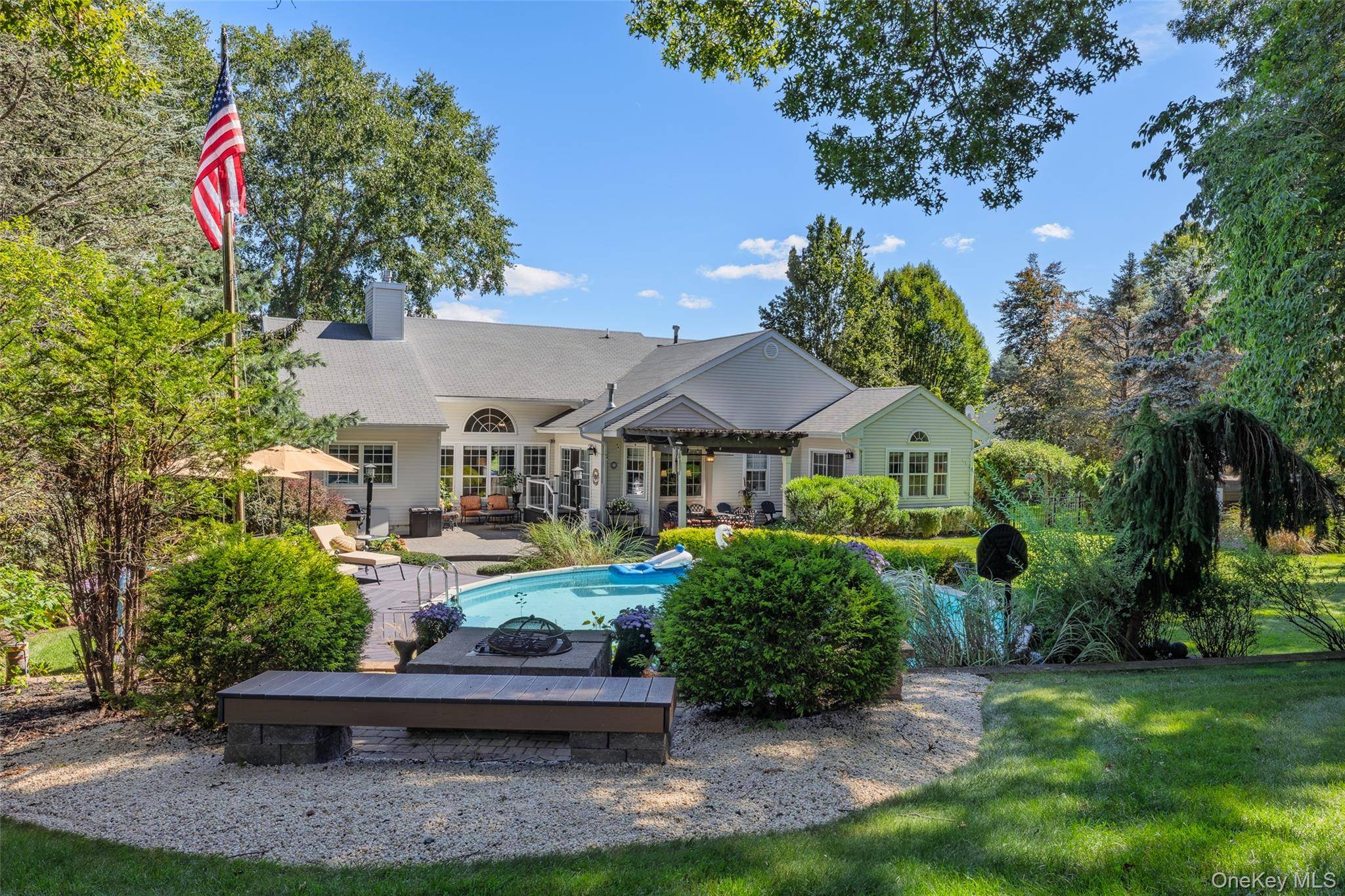 34 Varsity BLVD, East Setauket, NY 11733
