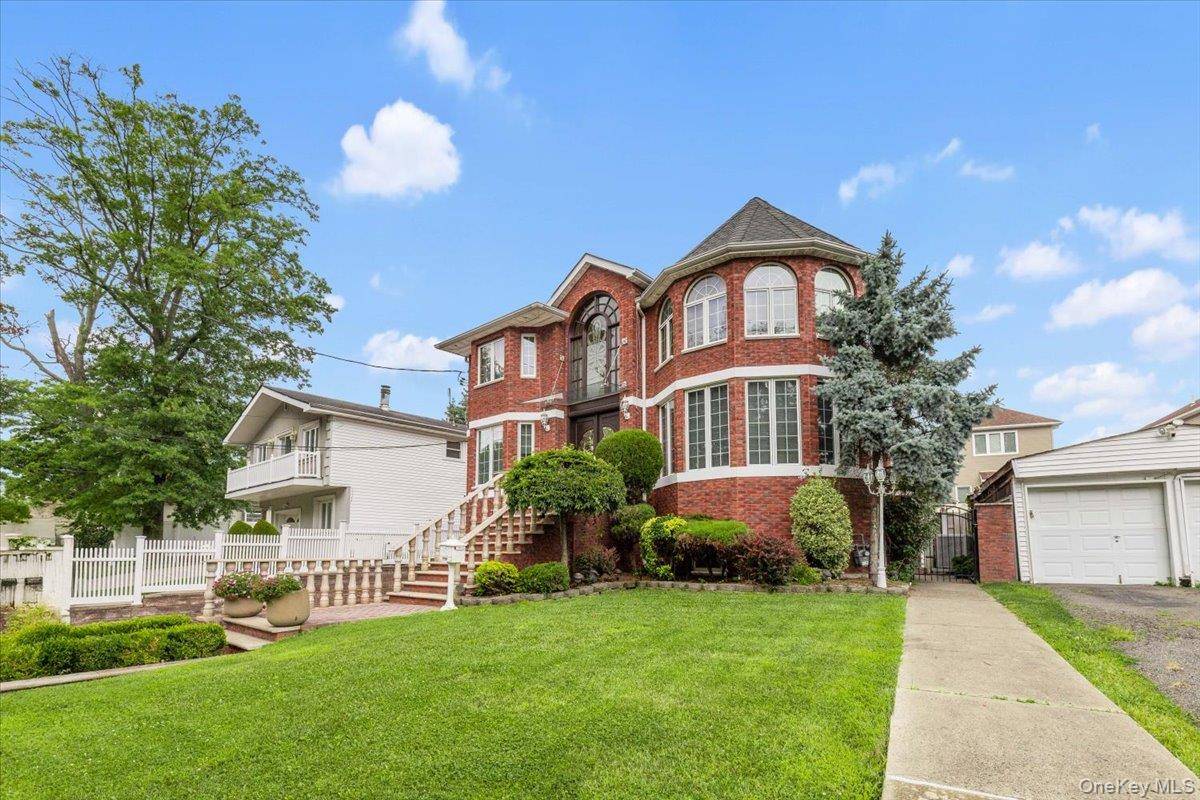 5125 Amboy RD, Staten Island, NY 10312