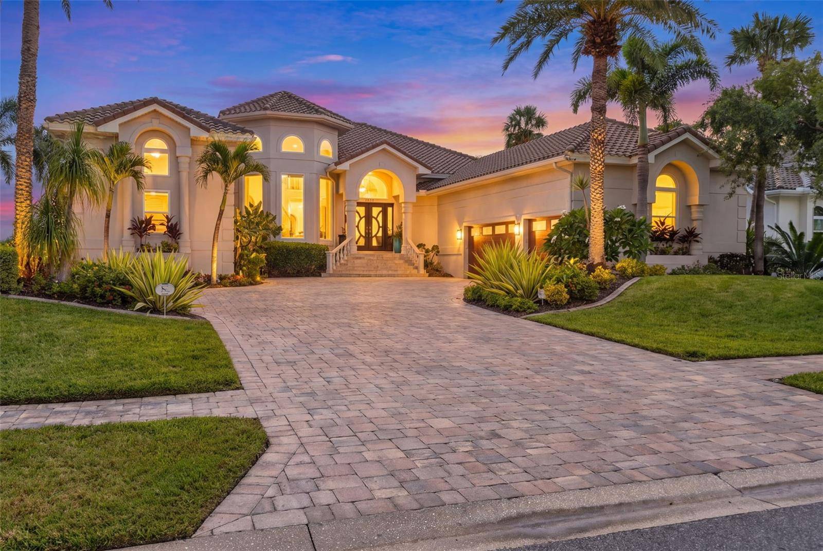 6320 PASADENA POINT BLVD, Gulfport, FL 33707