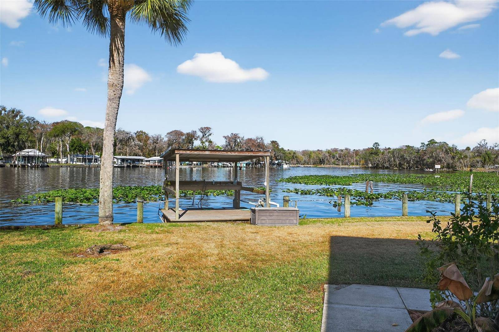 1640 JUNO TRL #102A, Astor, FL 32102