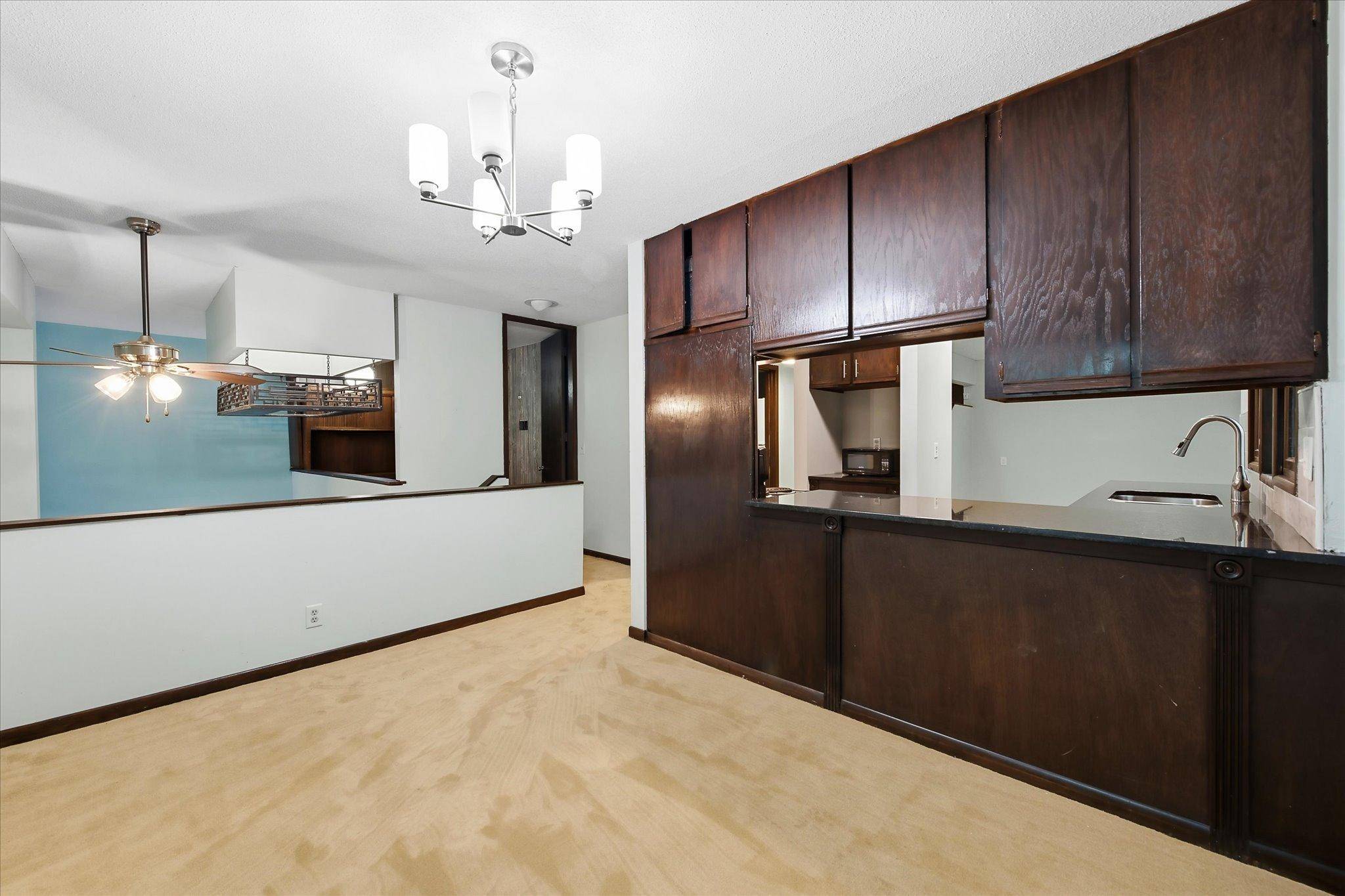 2280 E Medicine Lake BLVD, Plymouth, MN 55441