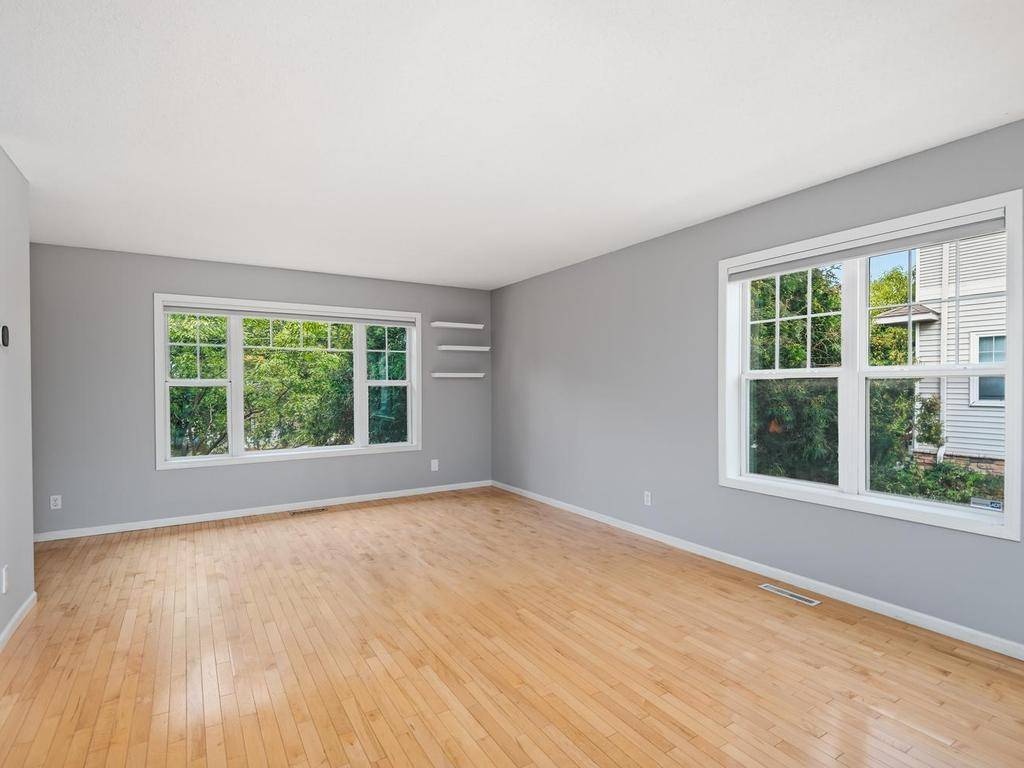1811 3rd ST NE, Minneapolis, MN 55418