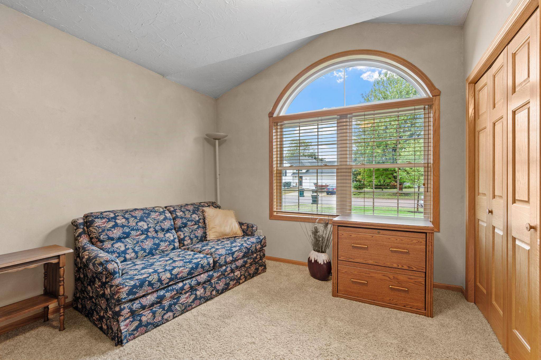 140 Cedar DR S, Lester Prairie, MN 55354