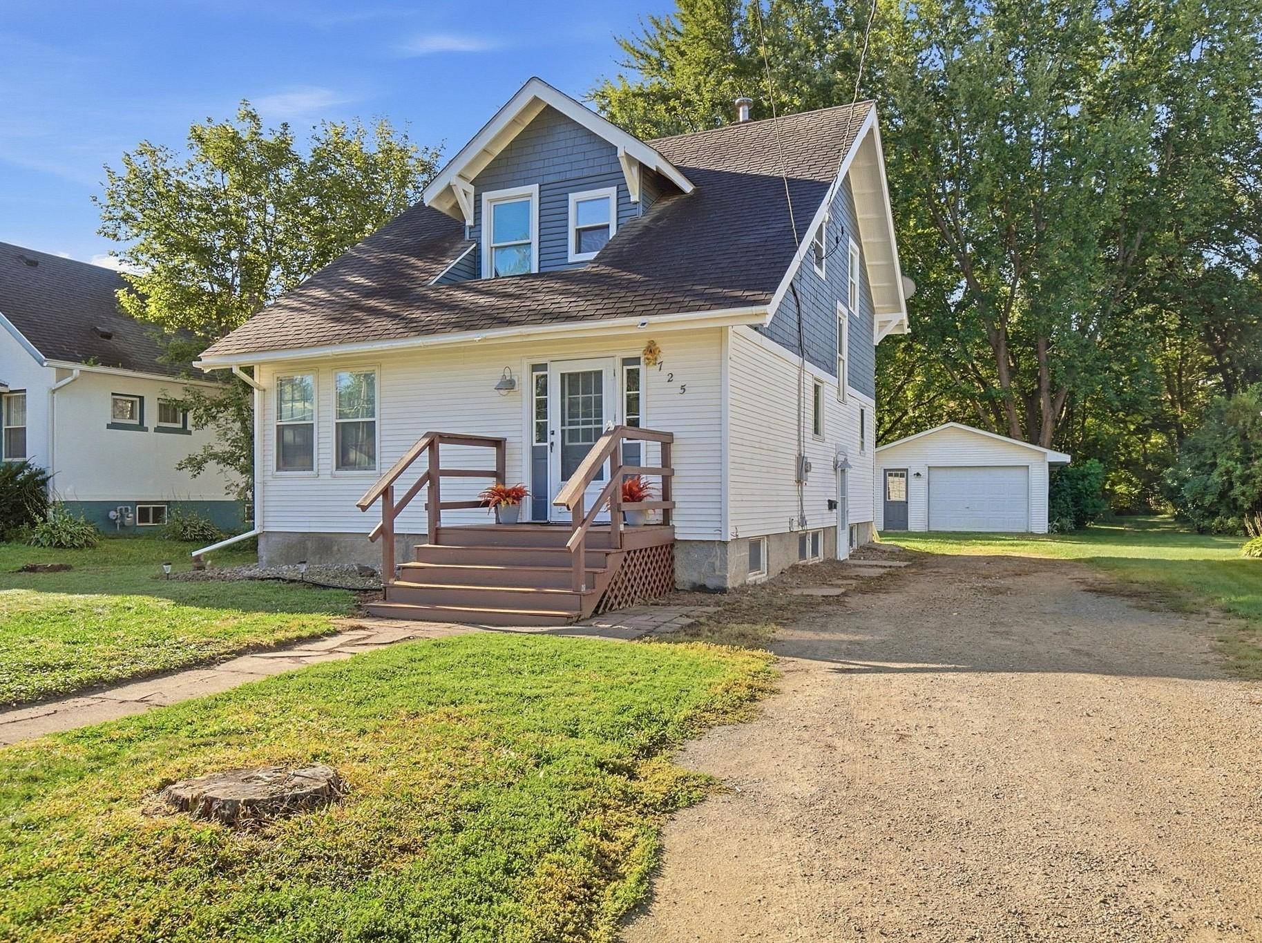 725 Home ST, Kenyon, MN 55946