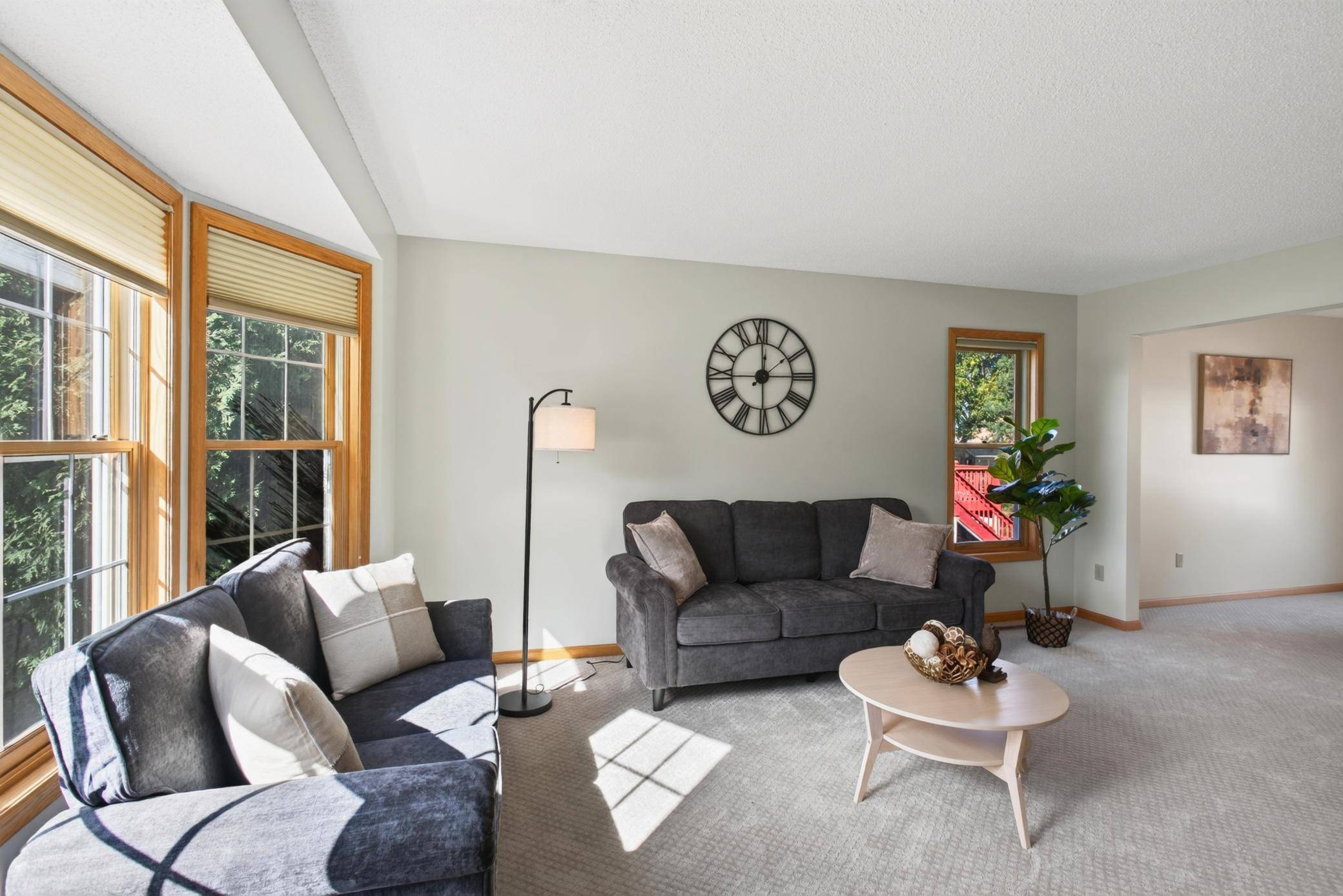 1781 Brighton TRL, Woodbury, MN 55125