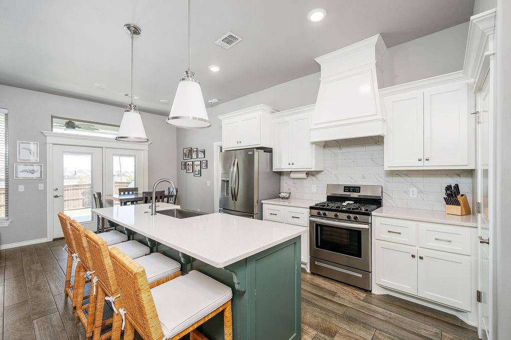 9033 NW 121st TER, Yukon, OK 73099