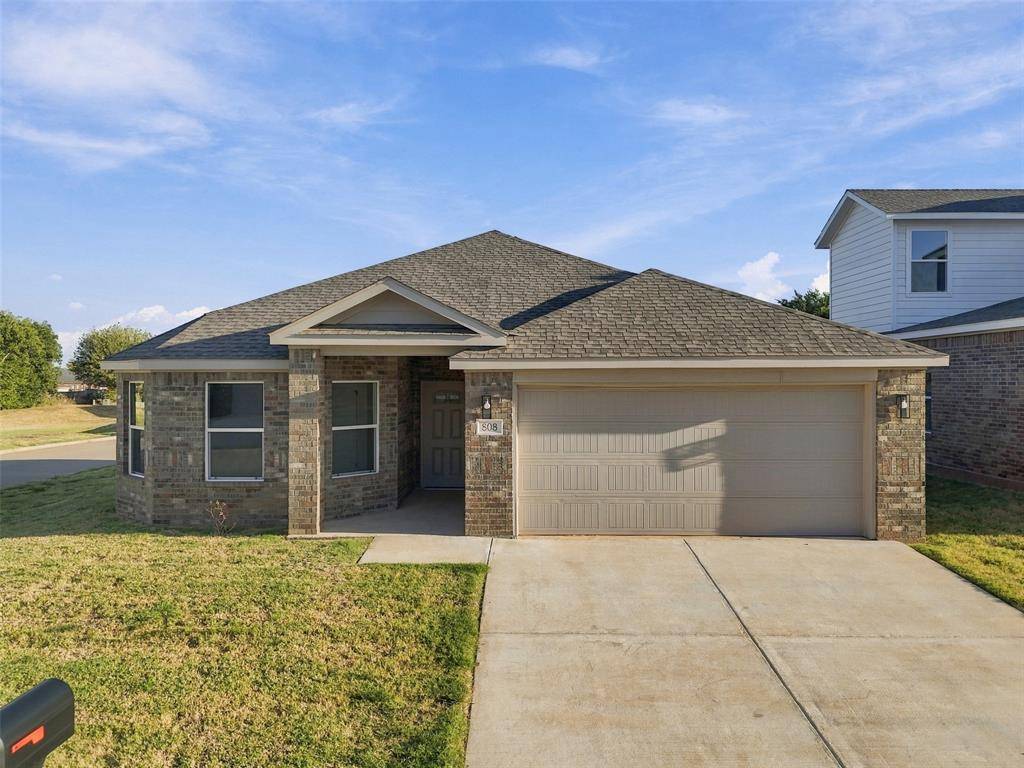 807 Chateau CT, Kingfisher, OK 73750