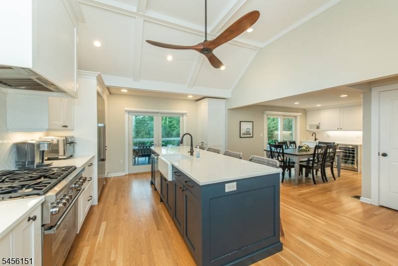 3 Lake Trl W, Harding Twp., NJ 07960