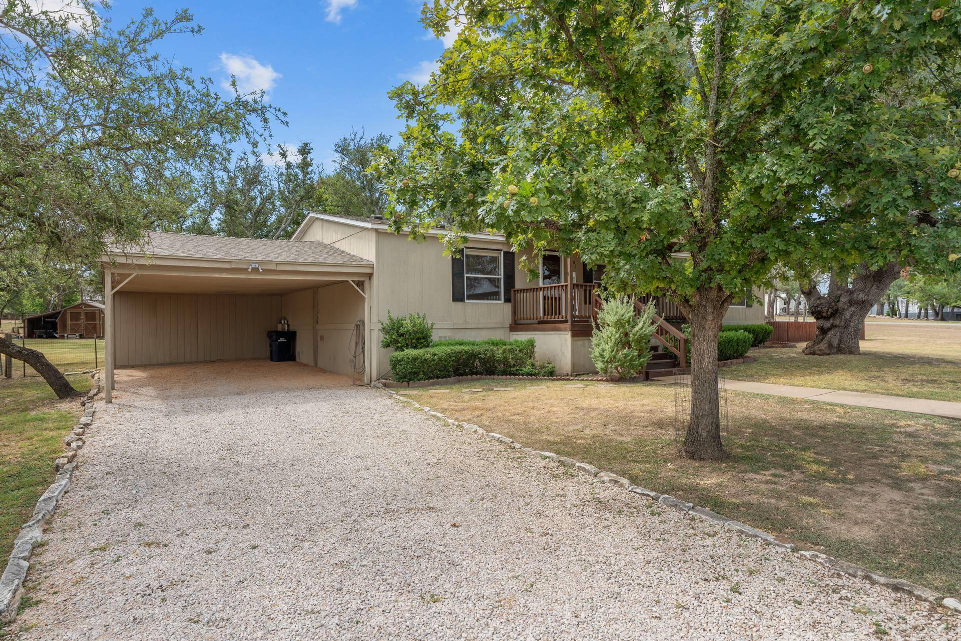 101 Creedmore DR, Liberty Hill, TX 78642