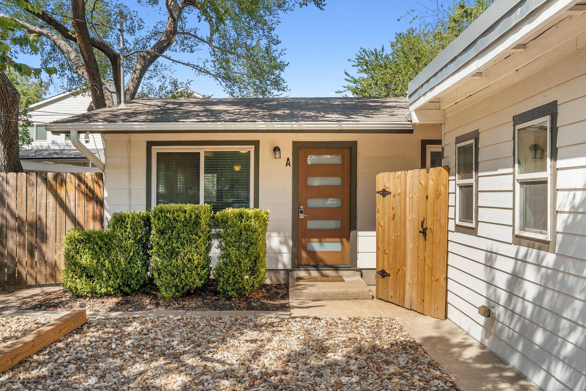 904 Plateau Circle, Austin, TX 78745