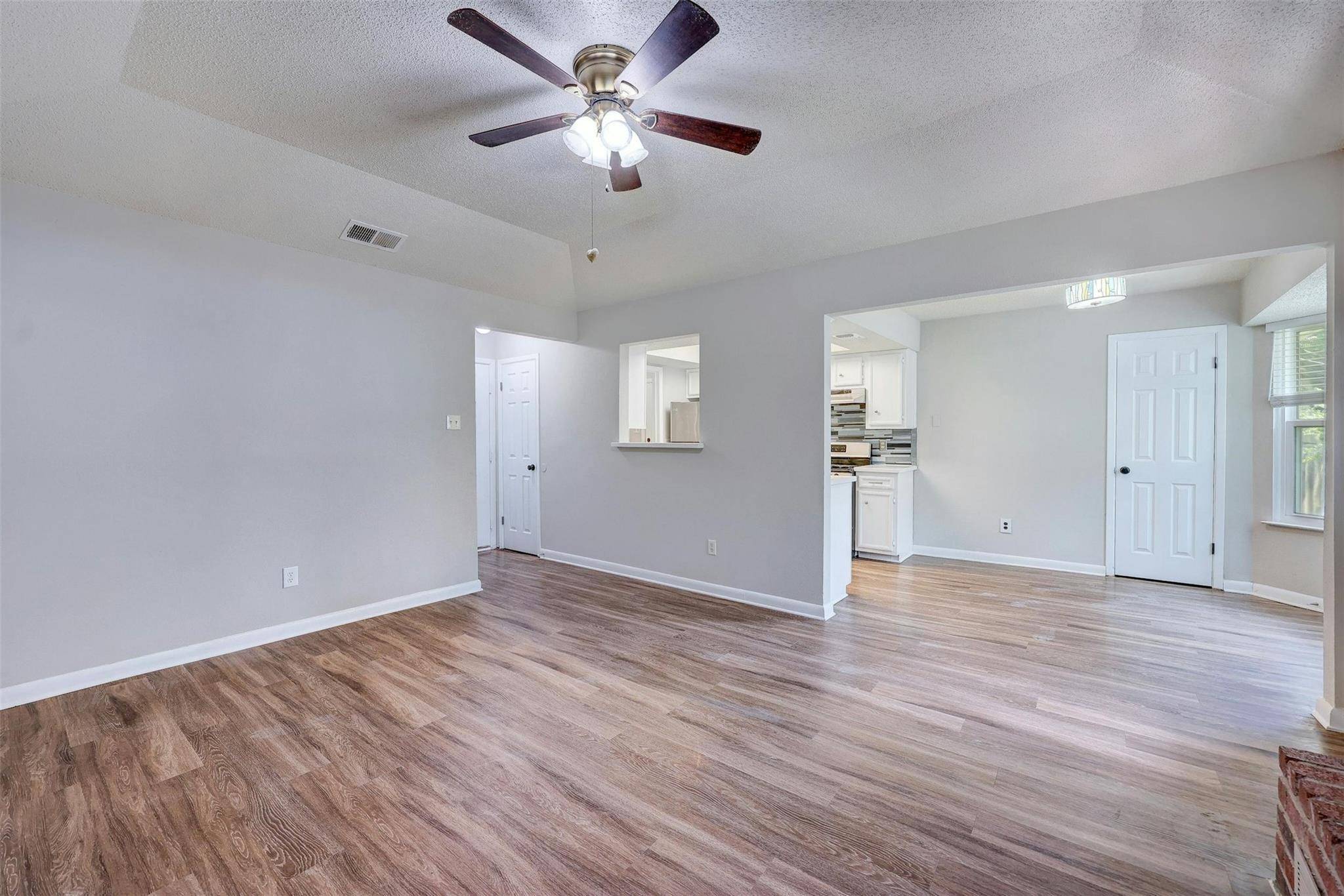 904 Fairway Green CV, Round Rock, TX 78664