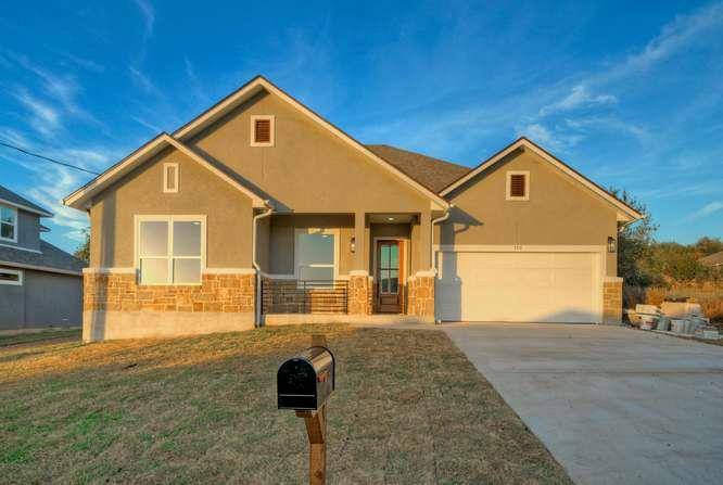 150 Waimanalo LN, Bastrop, TX 78602