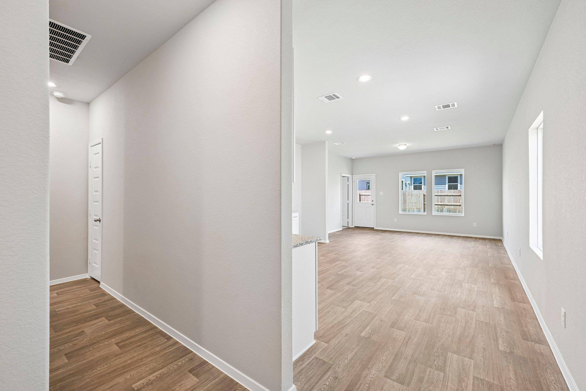 358 Golden Paint TRL, Liberty Hill, TX 78642