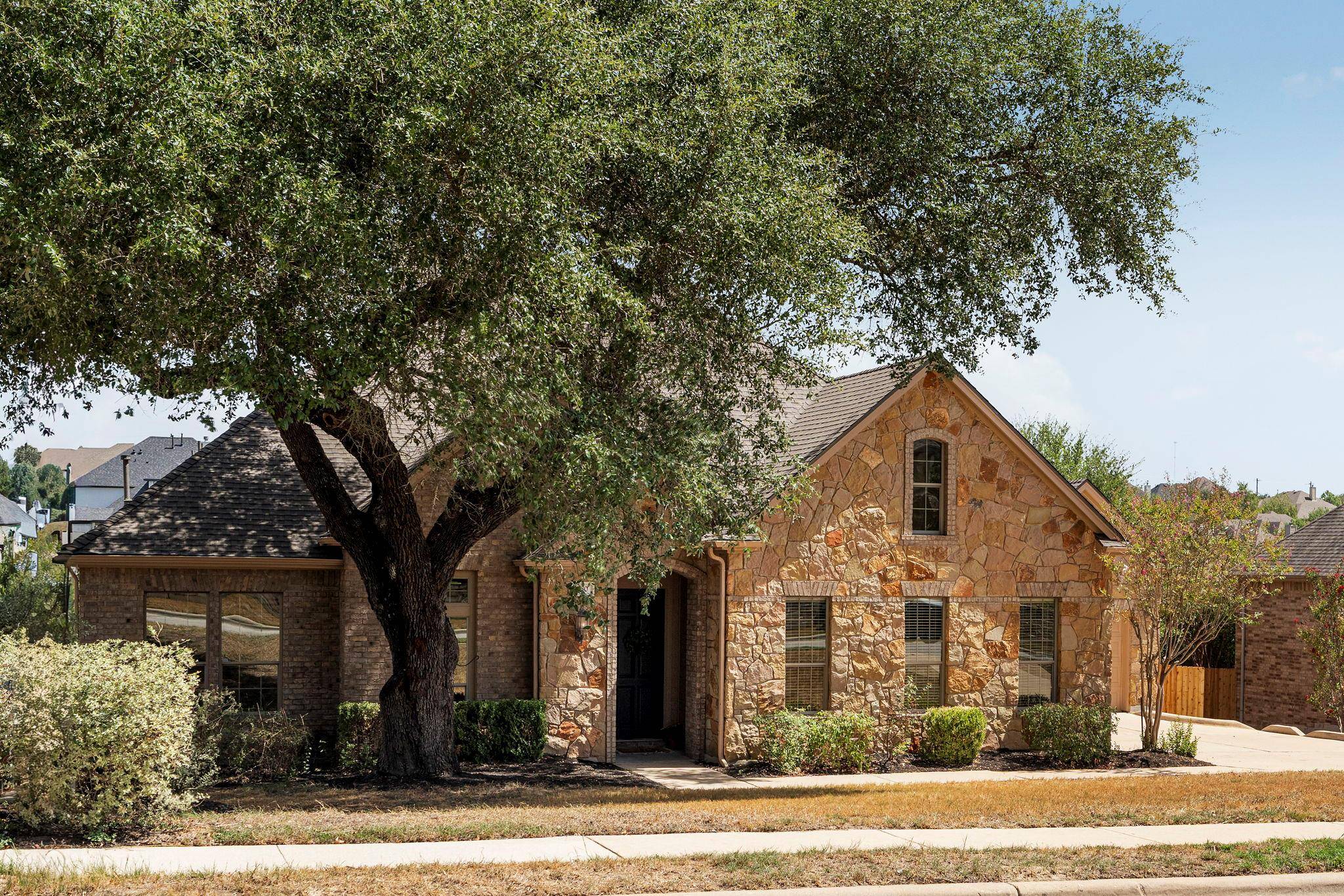 260 Longmont LN, Austin, TX 78737
