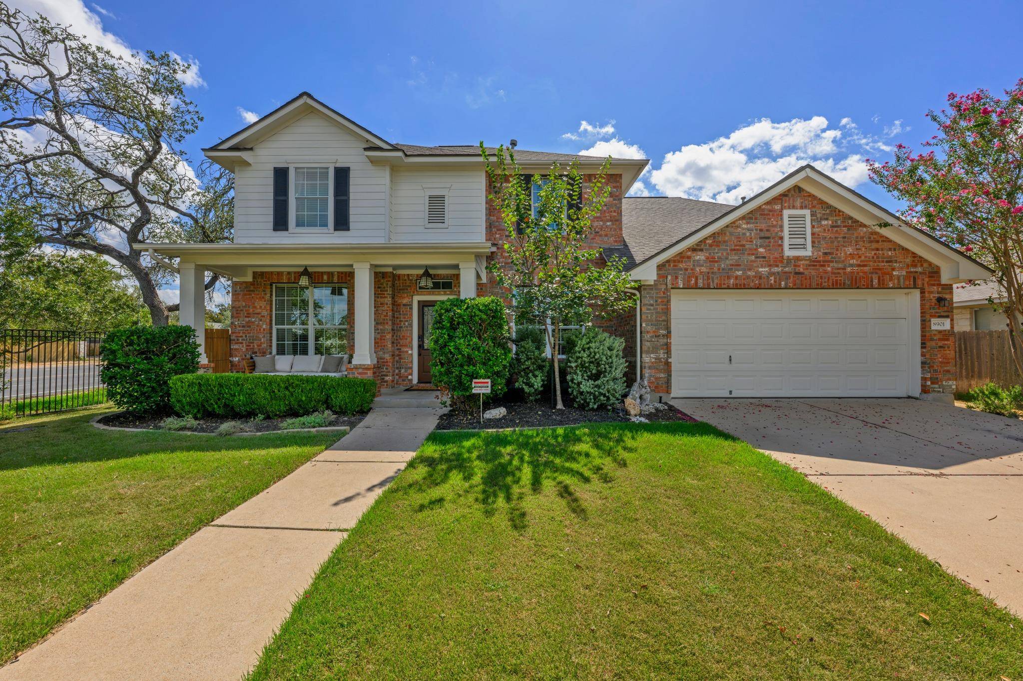 8901 Ovalla DR, Austin, TX 78749