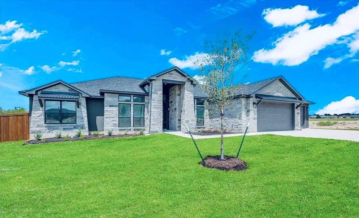 2054 Gray Fox DR, Nolanville, TX 76559