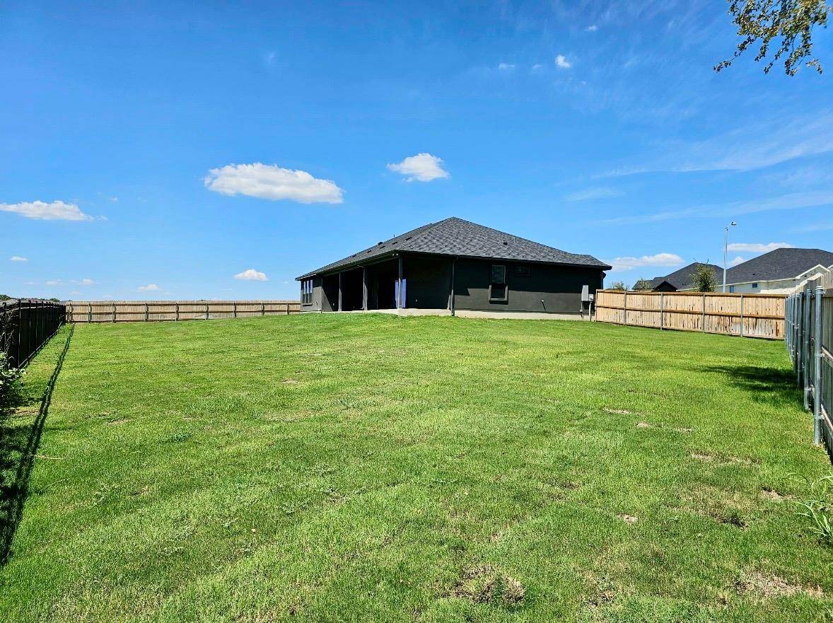 2054 Gray Fox DR, Nolanville, TX 76559