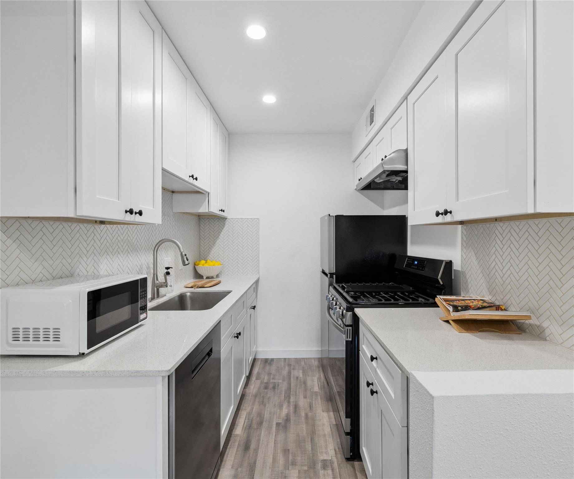 5911 Sheridan Ave LN #C204, Austin, TX 78723