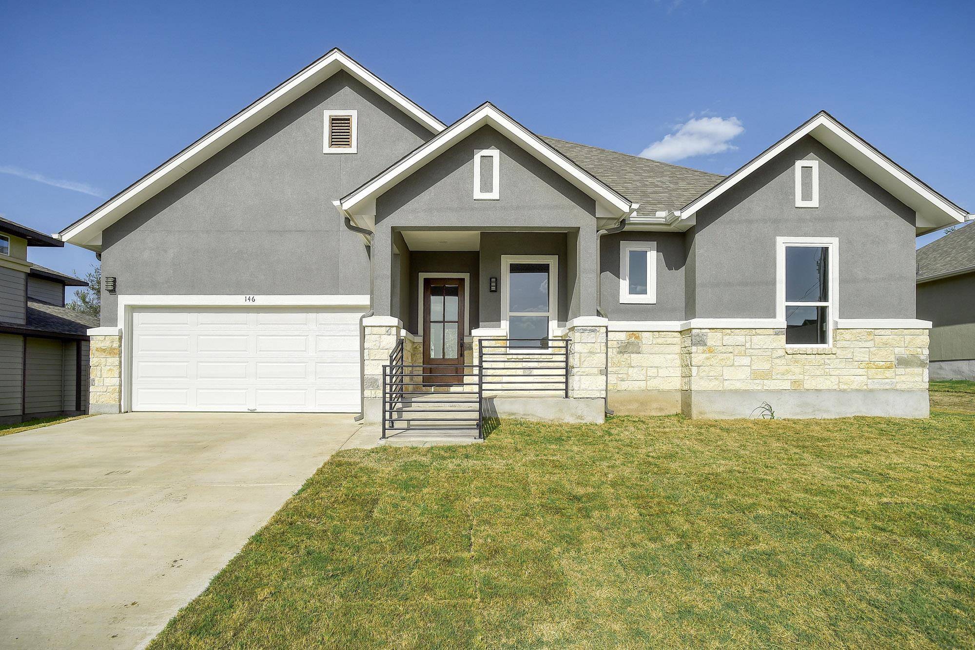 146 Waimanalo LN, Bastrop, TX 78602
