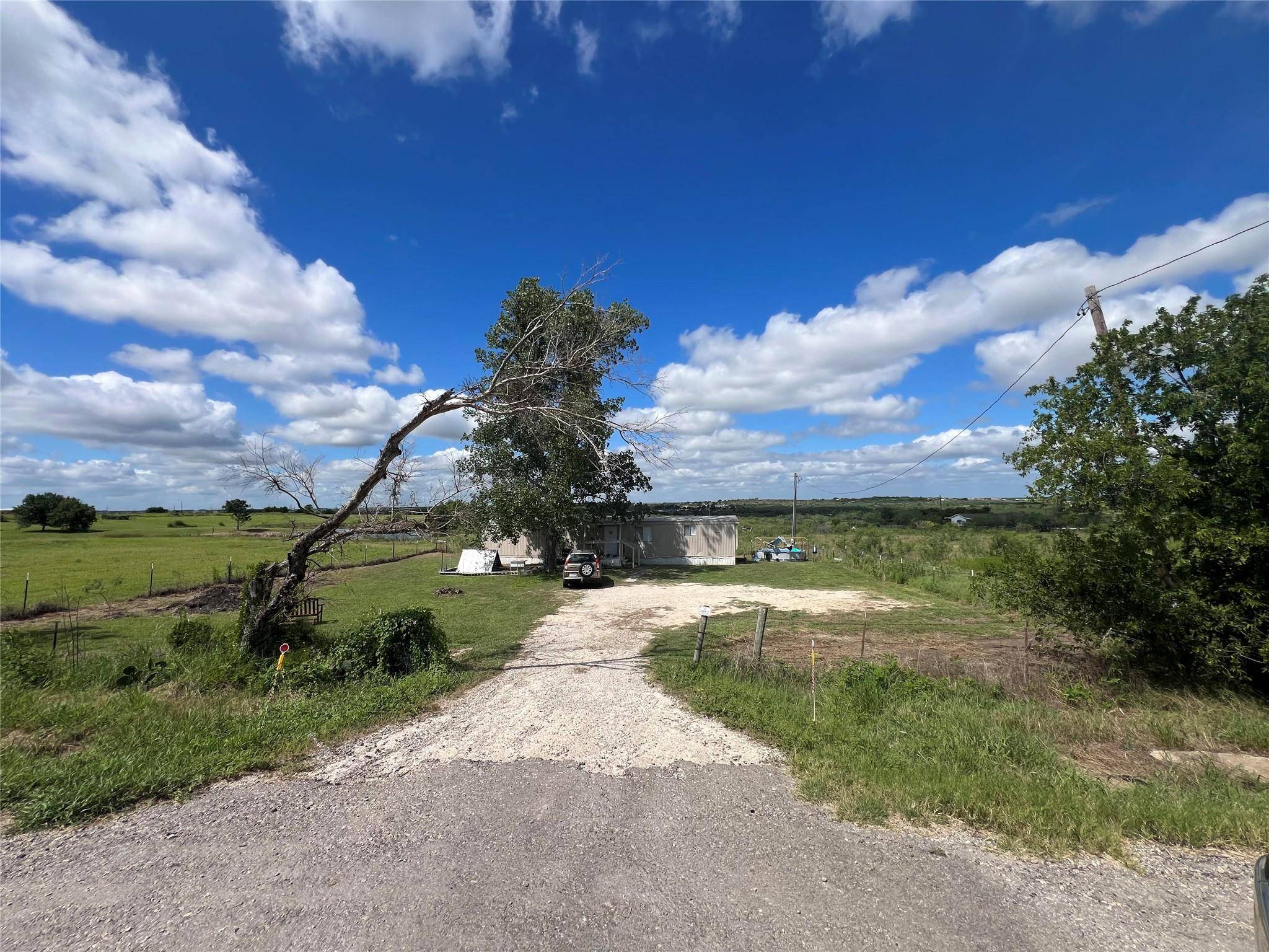 8000 Niederwald Strassee, Kyle, TX 78640