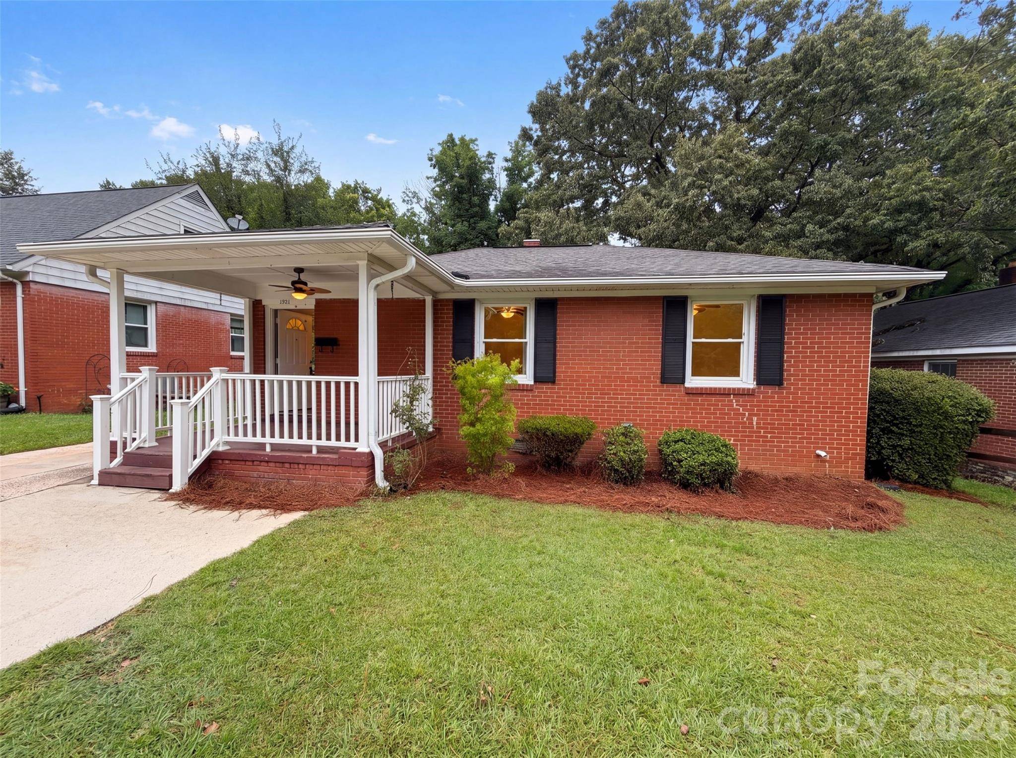 1521 Herrin AVE, Charlotte, NC 28205