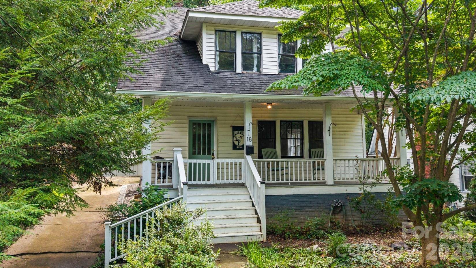 18 Westover DR, Asheville, NC 28801