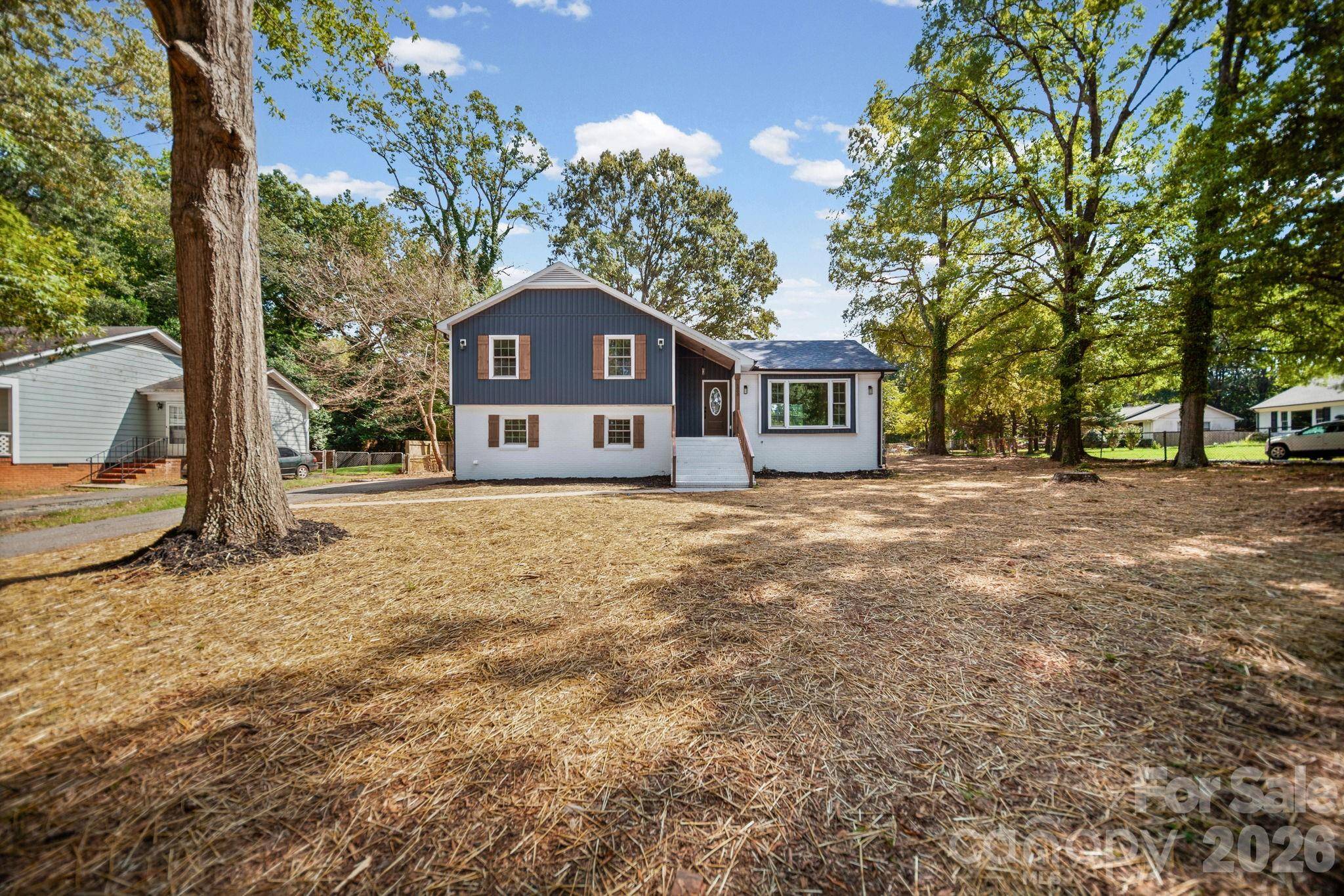 6800 ludwig DR, Charlotte, NC 28215