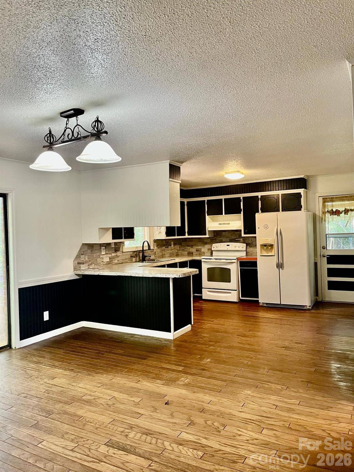 7065 Fieldcrest LN, Denver, NC 28037