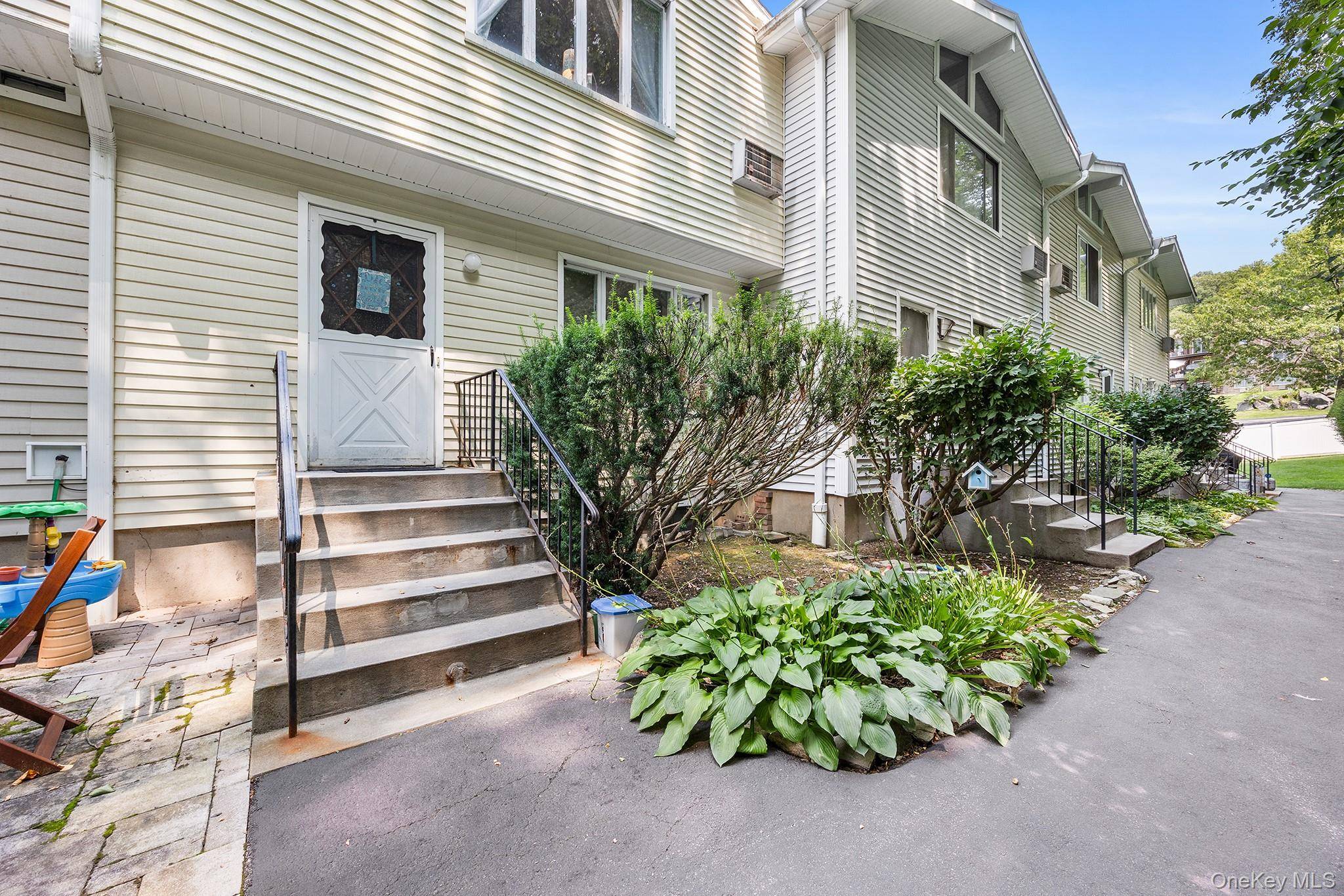 24 Scenic CIR #24, Croton-on-hudson, NY 10520