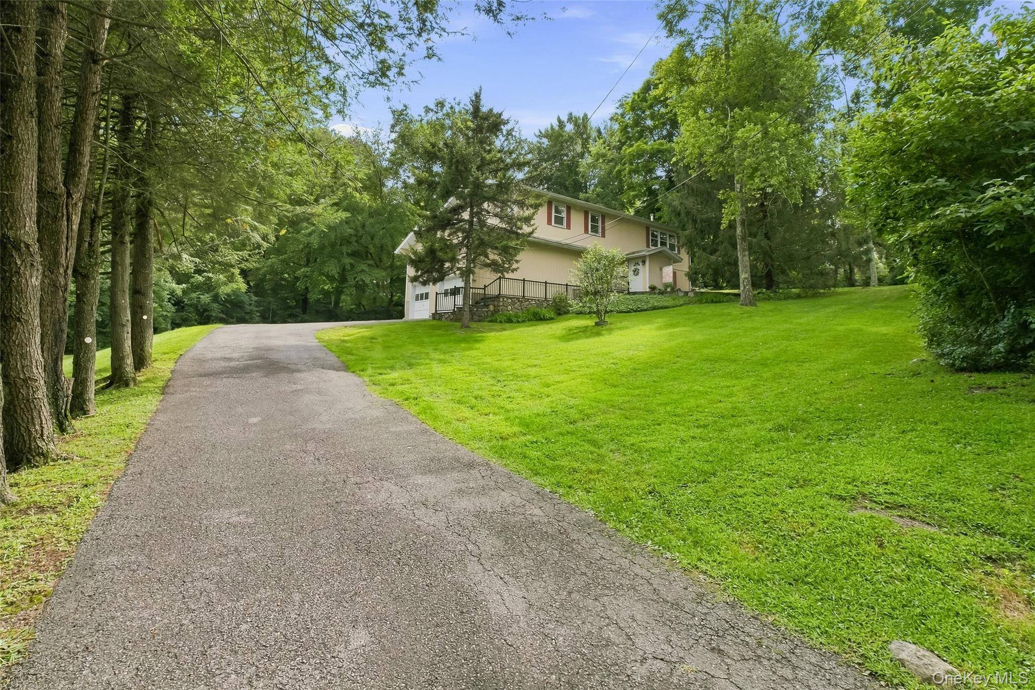 54 Deans Bridge RD, Somers, NY 10589