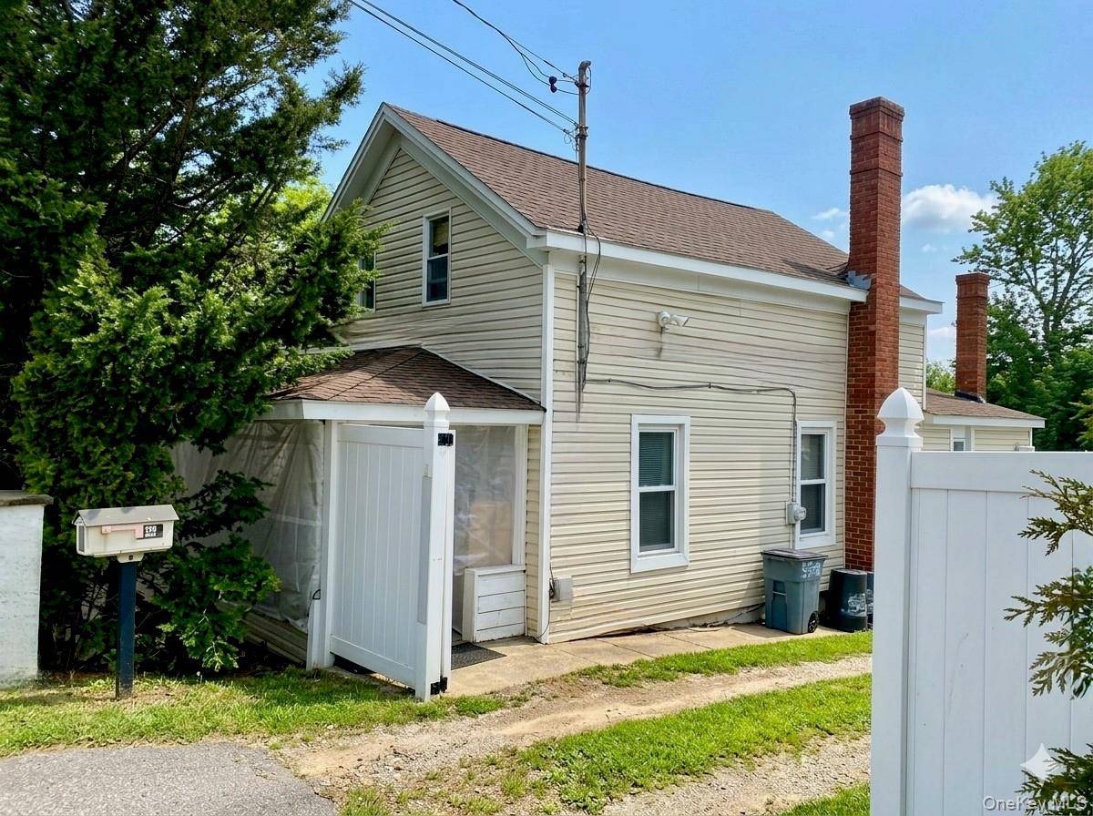 970 E Main ST, Riverhead, NY 11901