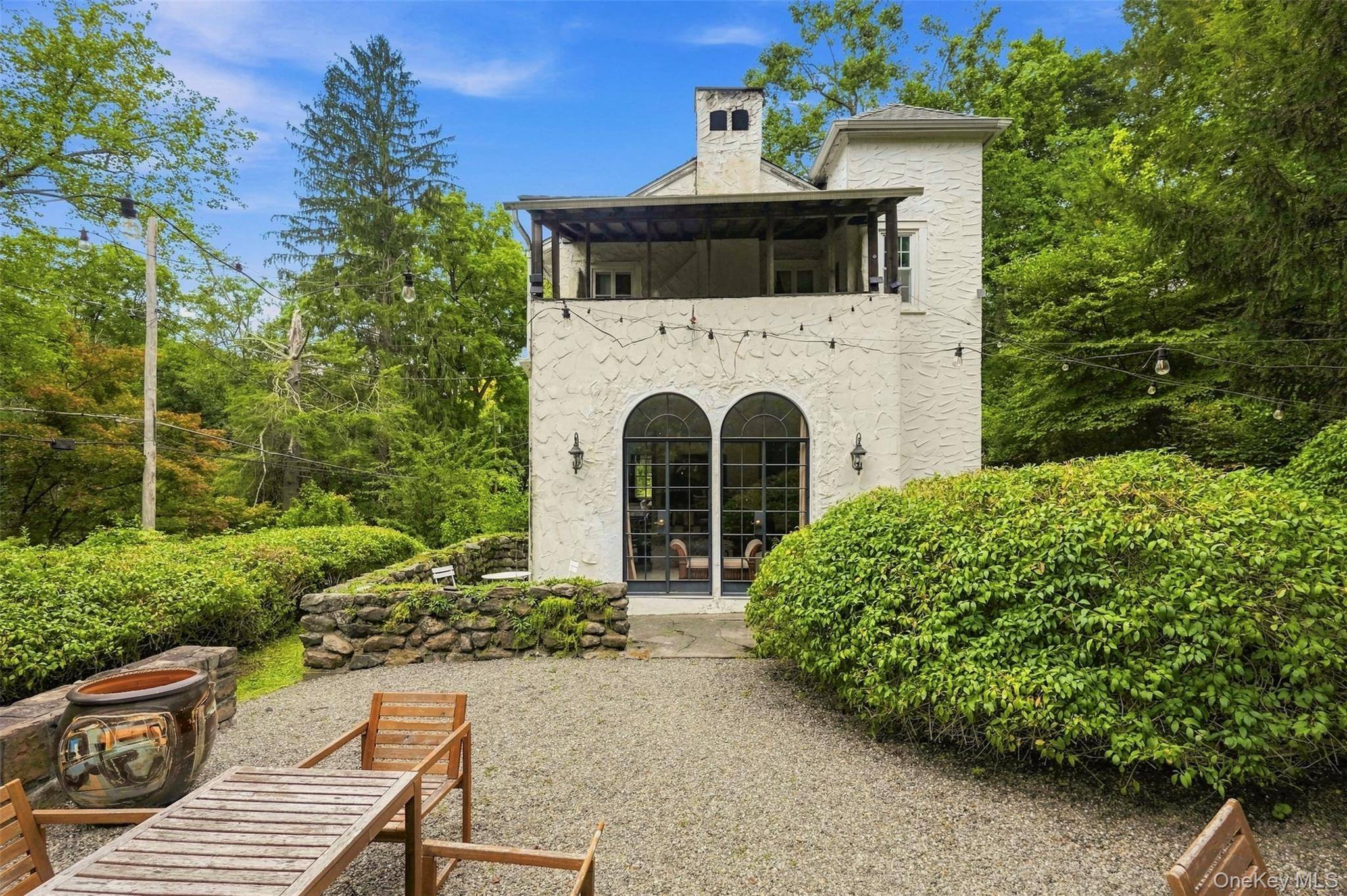 185 Old West Point RD, Garrison, NY 10524