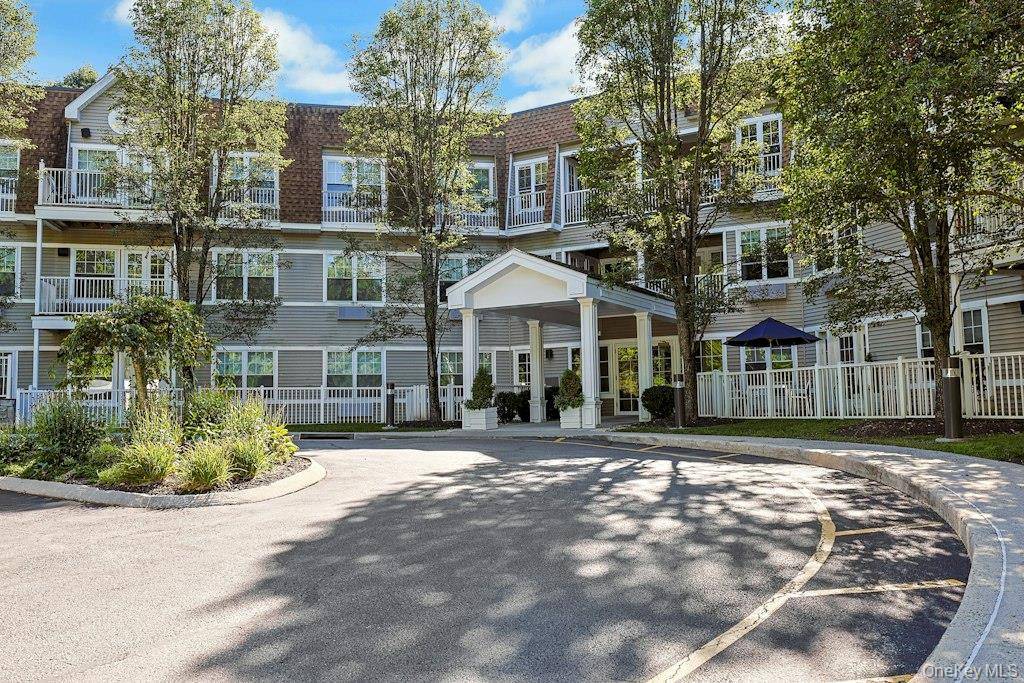 207 Sutton DR #207, Mount Kisco, NY 10549
