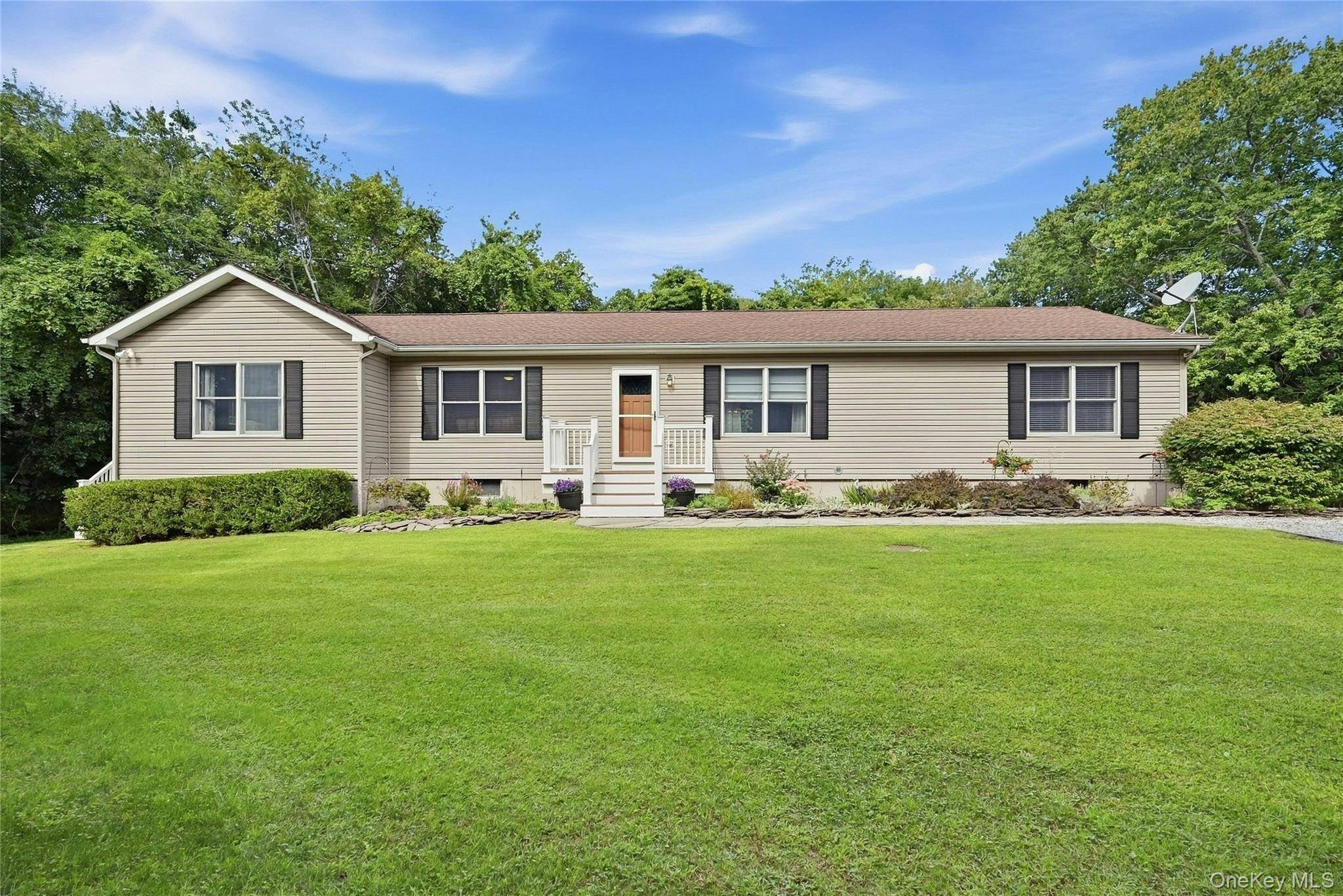 61341 Route 25, Southold, NY 11971
