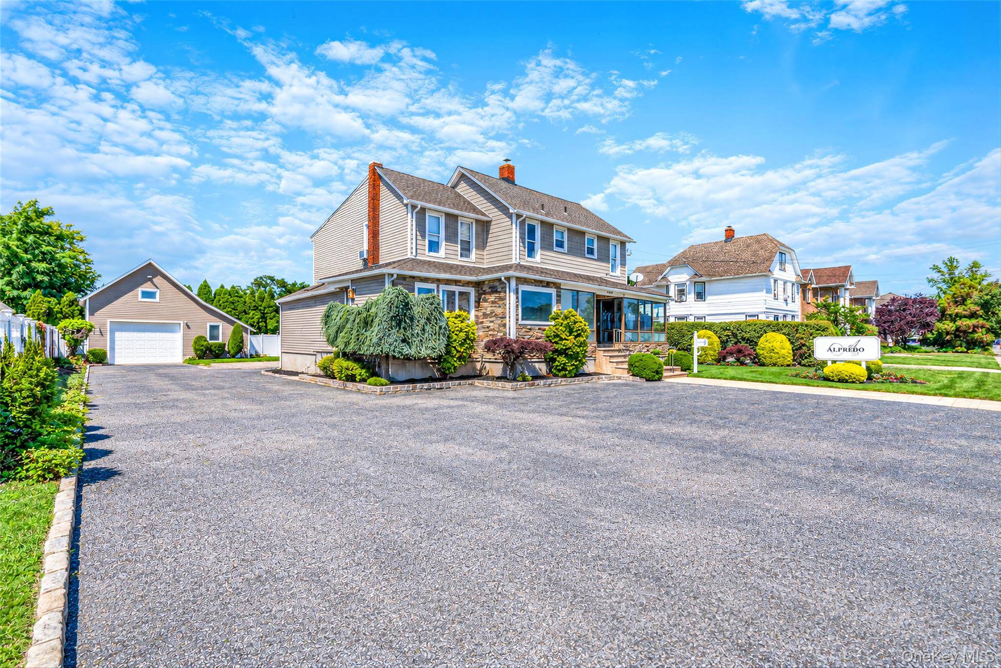 2904 Lincoln AVE, Oceanside, NY 11572